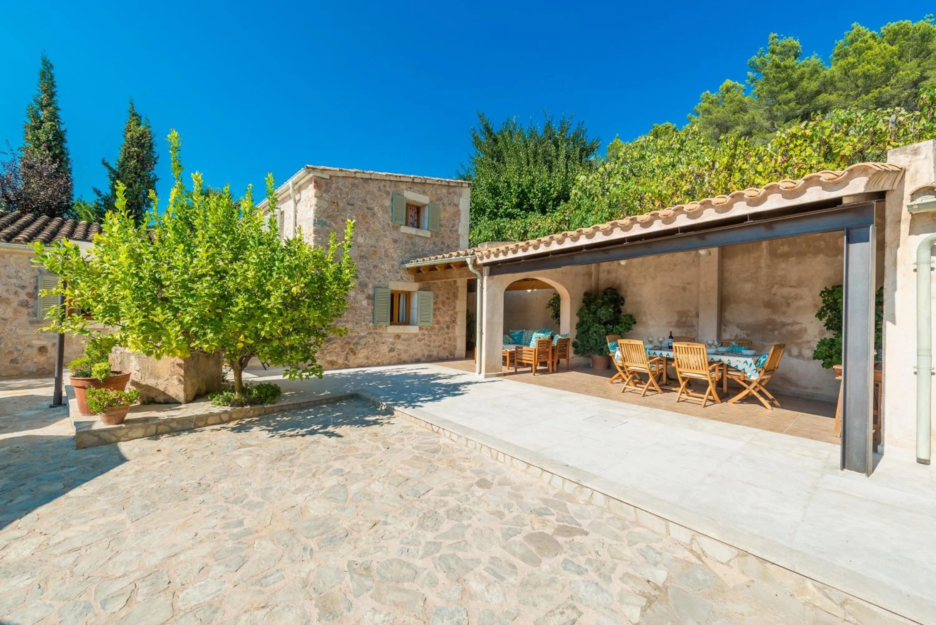 Property building in Finca Coster