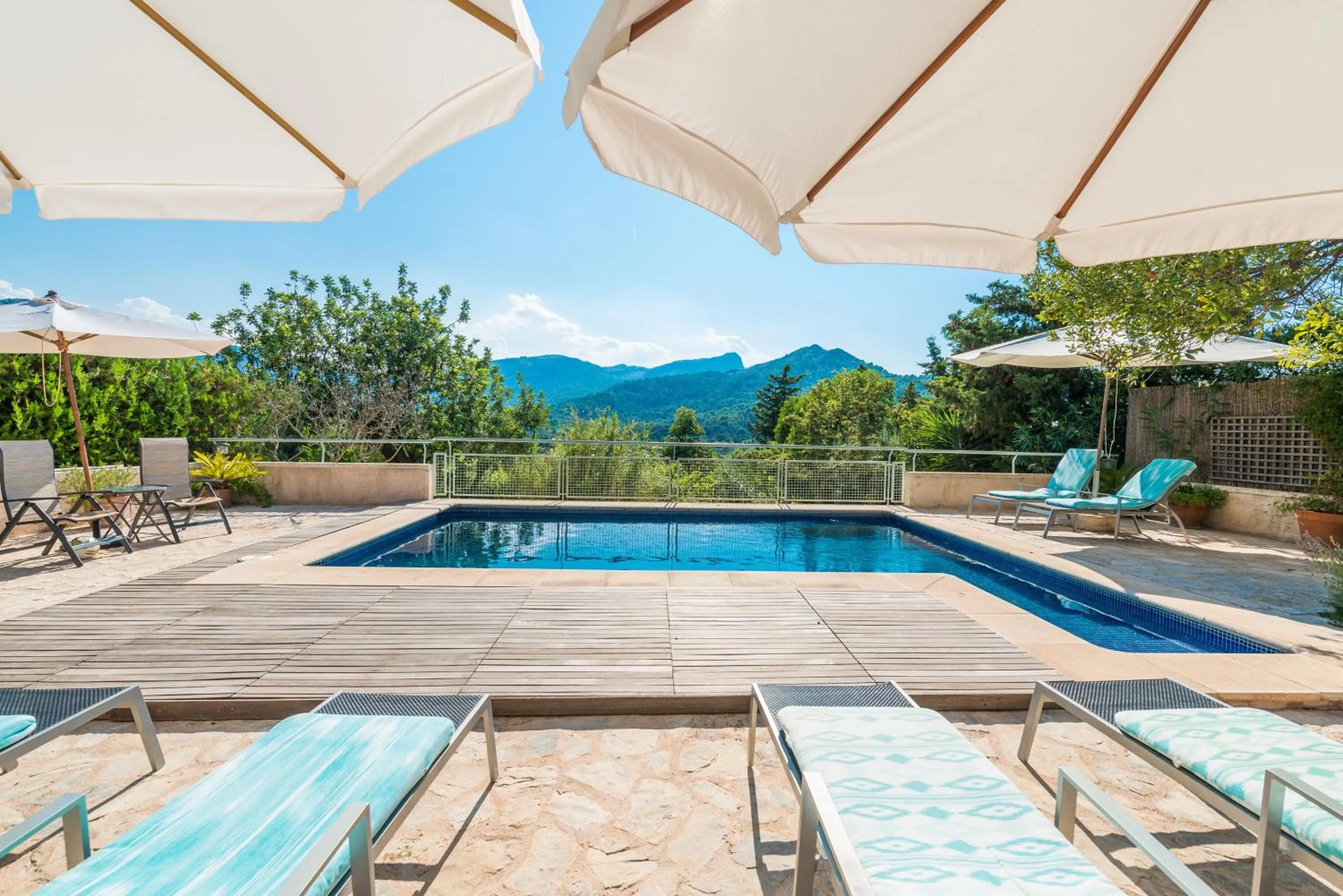 Property building in Finca Coster