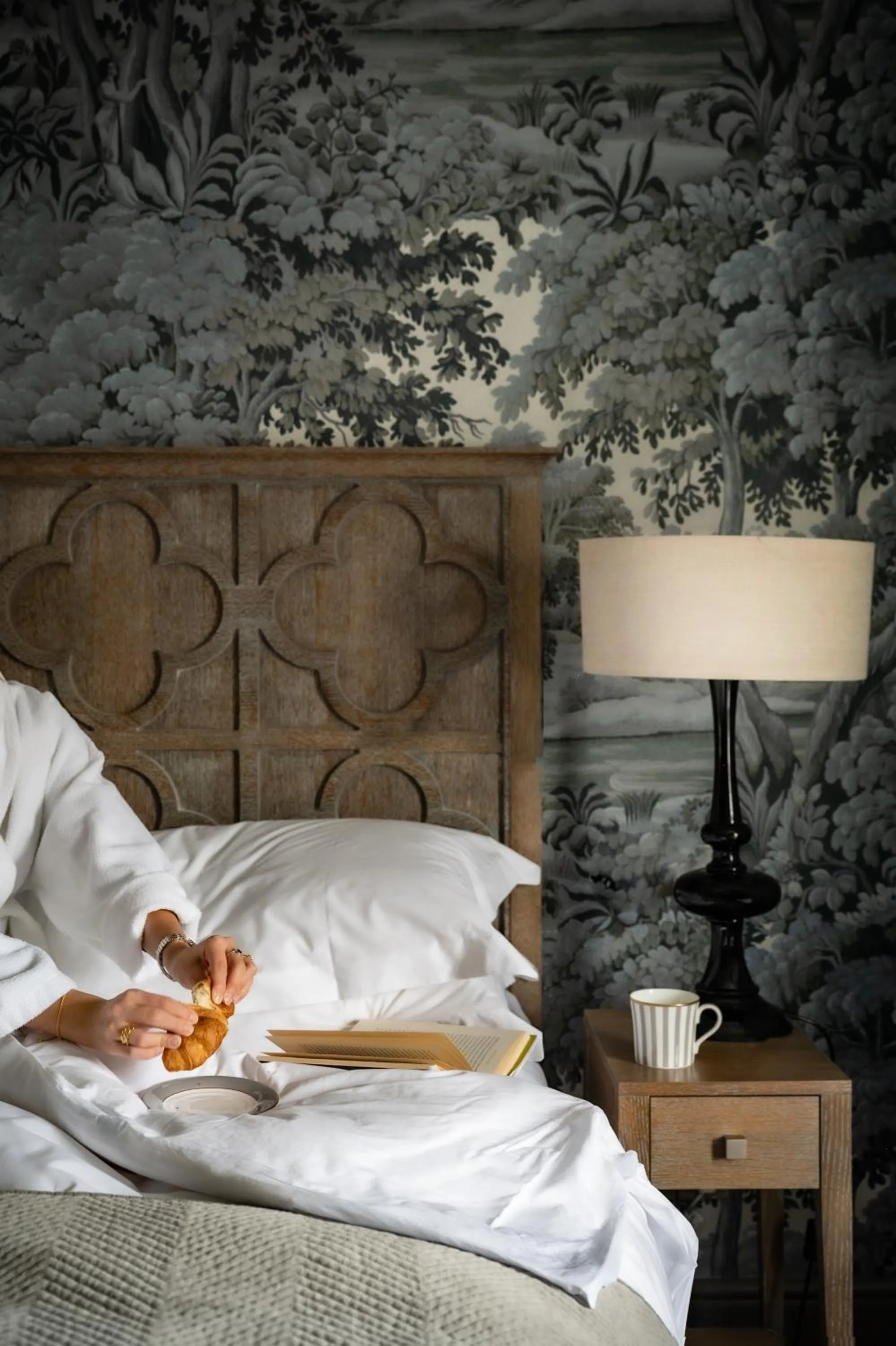 Bedroom, Bed in The Bloomsbury Hotel