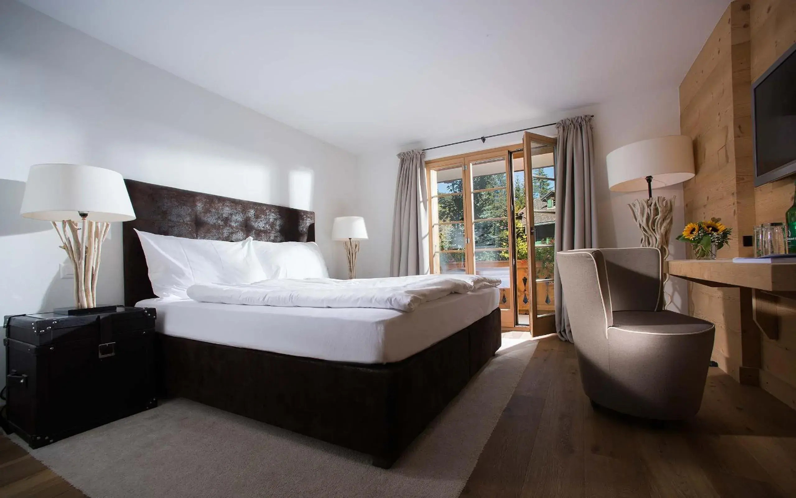 Double Room Westside in Hotel des Alpes Superieur Double Room Westside in Hotel des Alpes Superieur