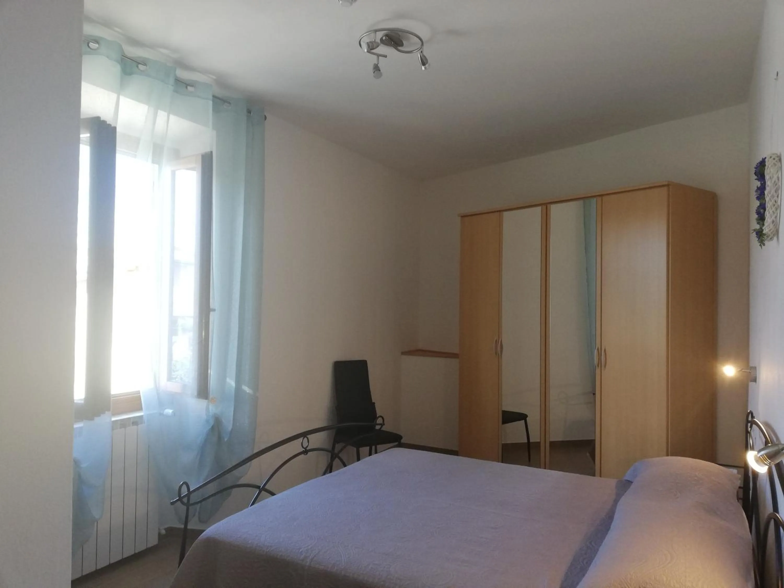 Photo of the whole room in Il lago del Mugello B&B