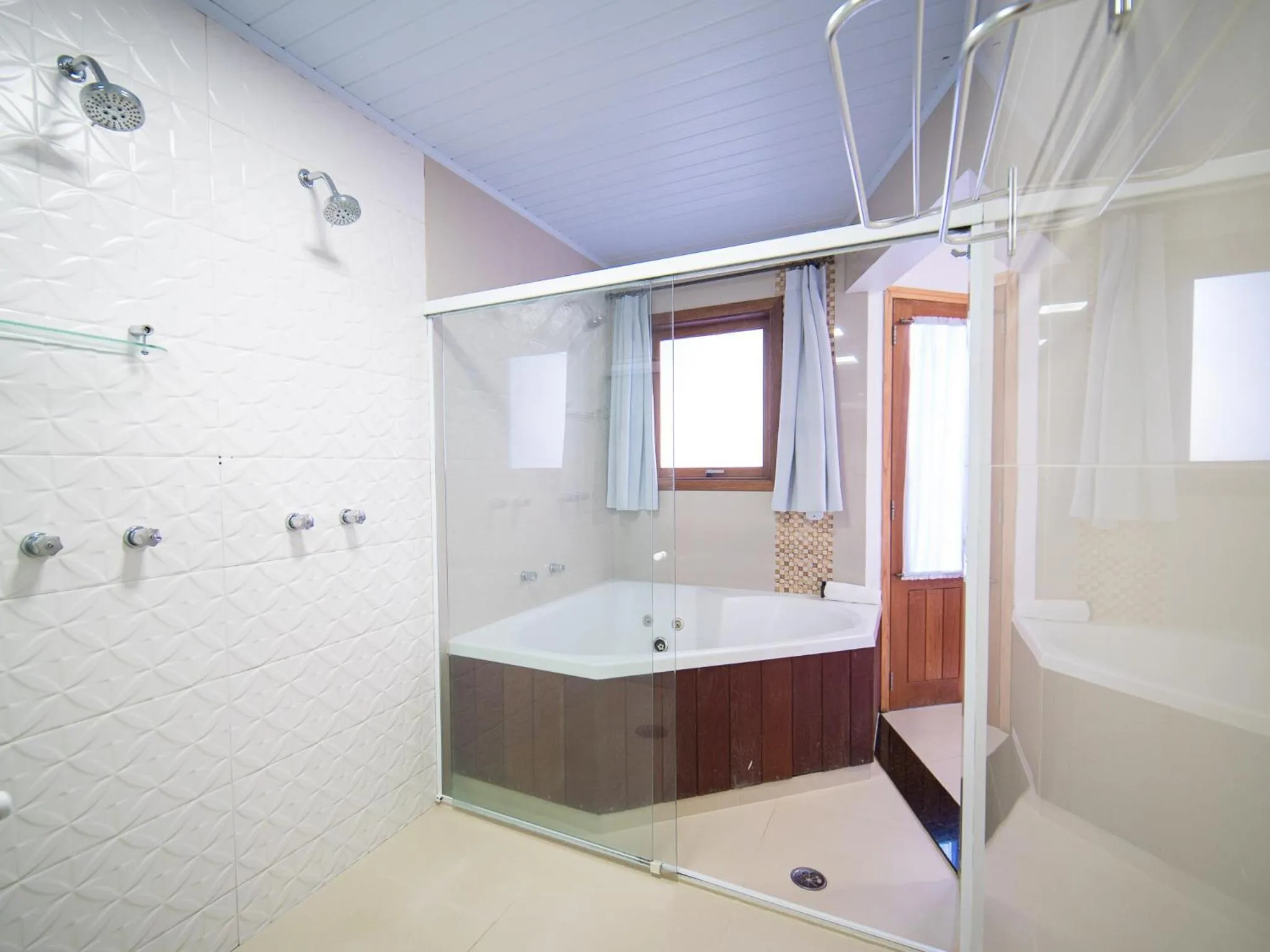 Hot Tub in Pousada Suiça Mineira Centro