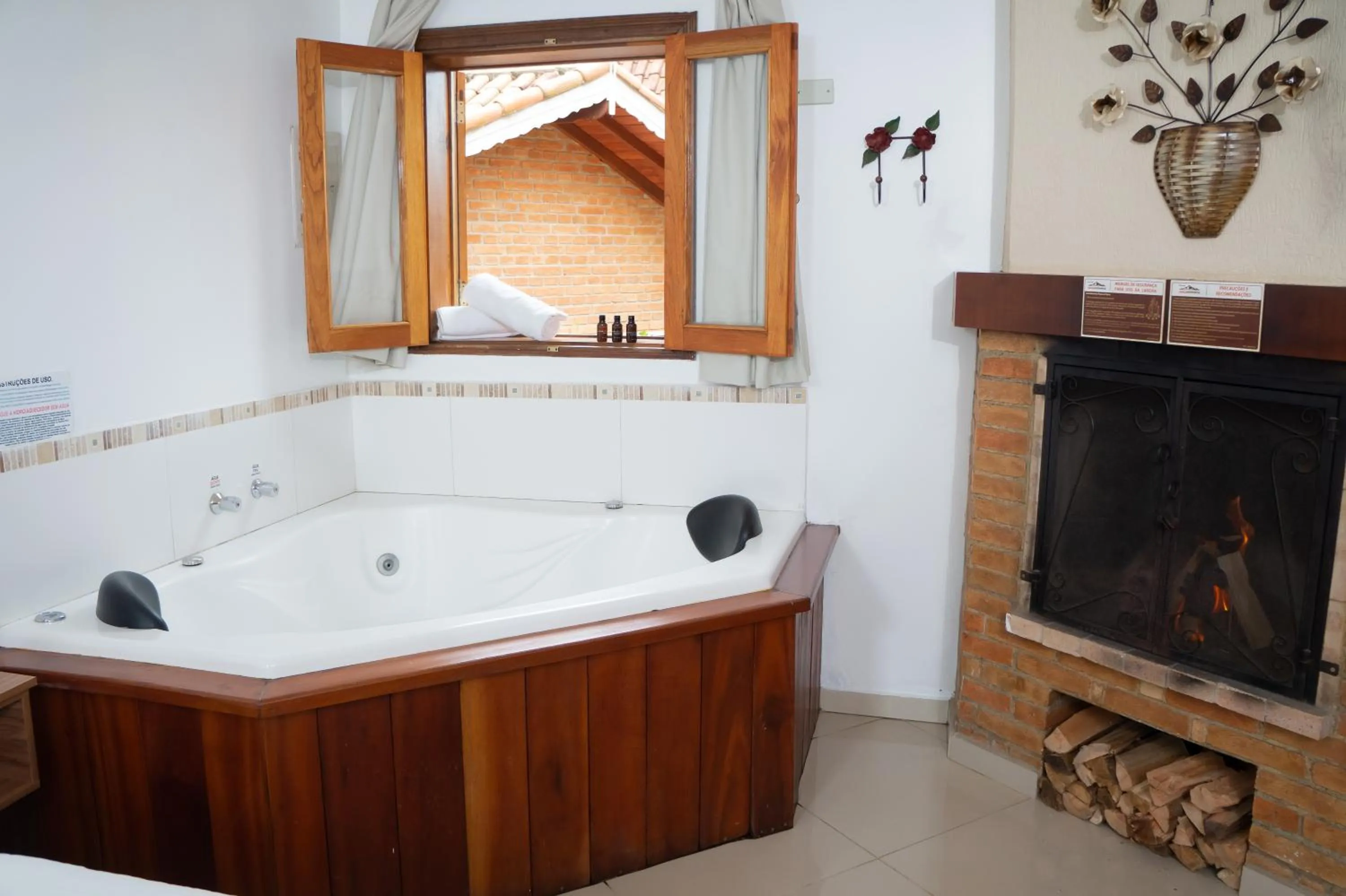 Hot Tub in Pousada Suiça Mineira Centro