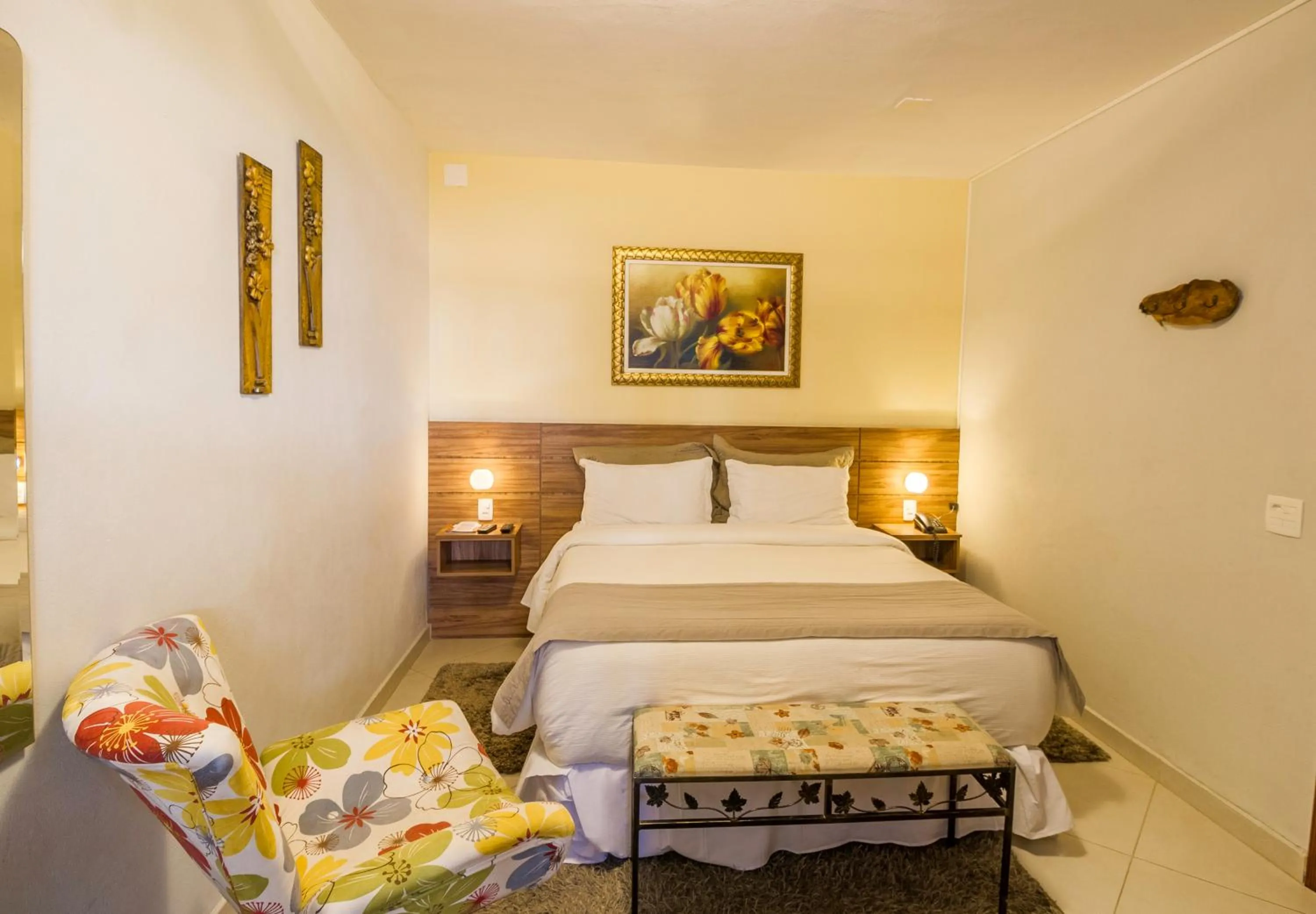 Photo of the whole room, Bed in Pousada Suiça Mineira Centro