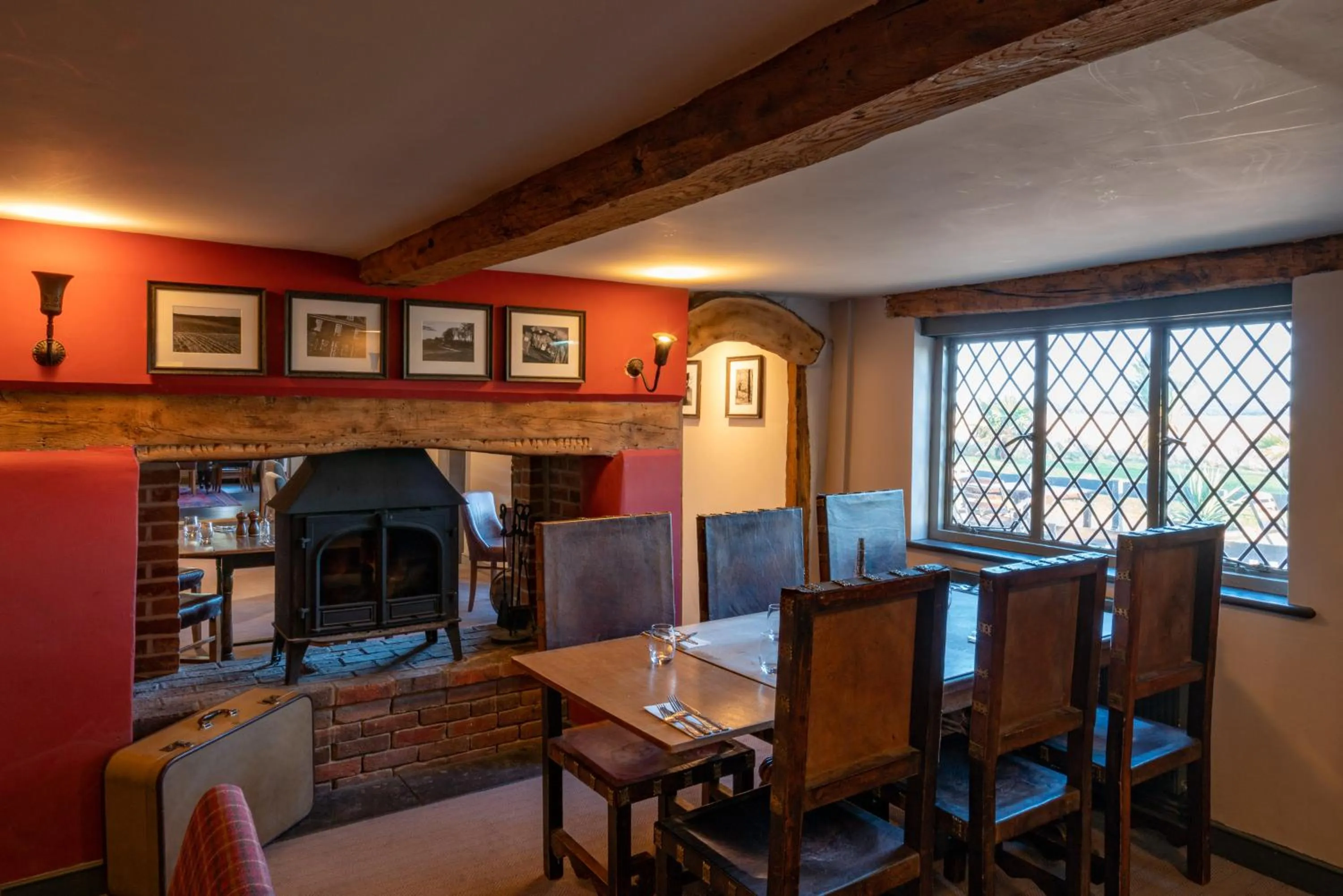 Restaurant/places to eat in Crab & Boar