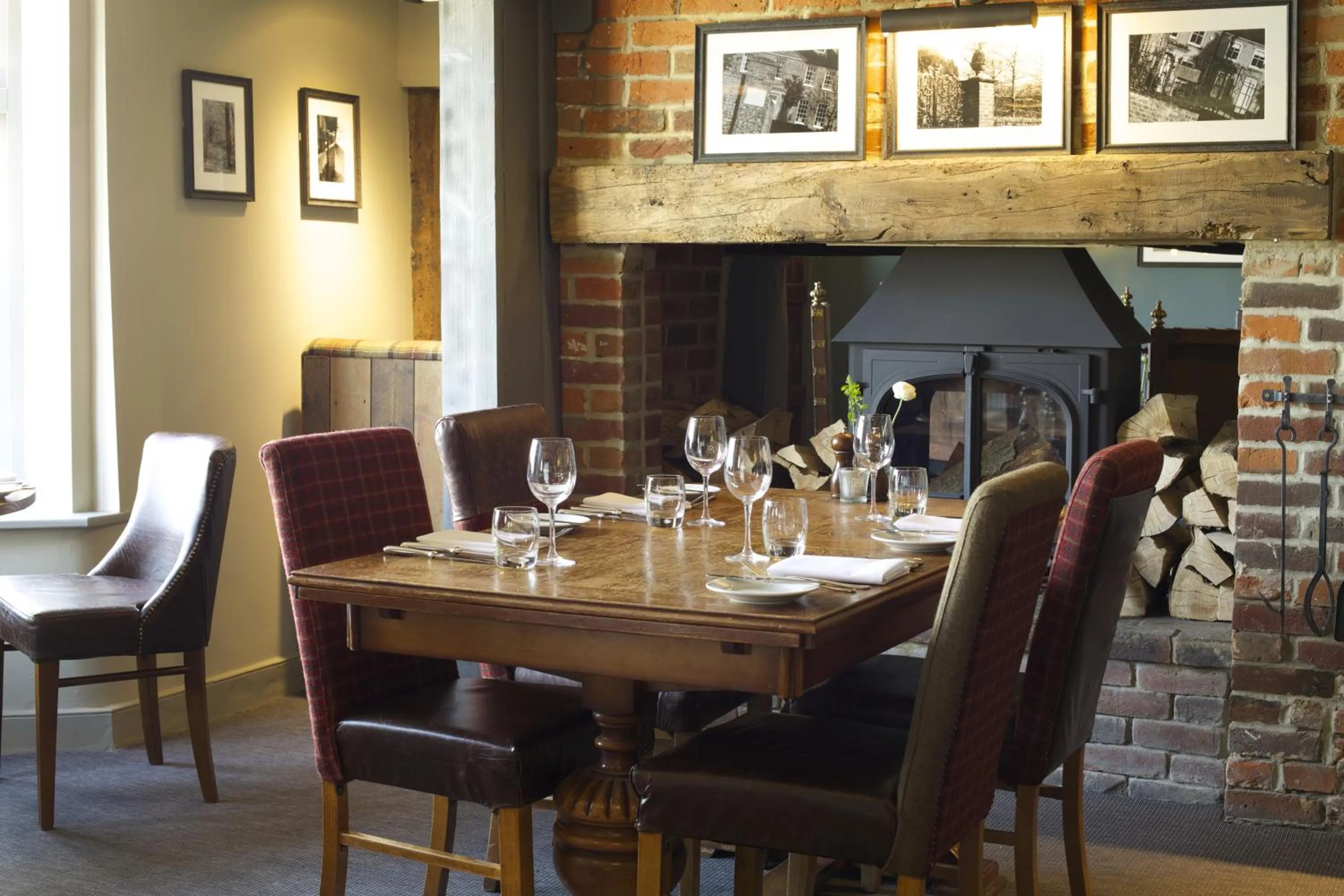 Restaurant/places to eat in Crab & Boar