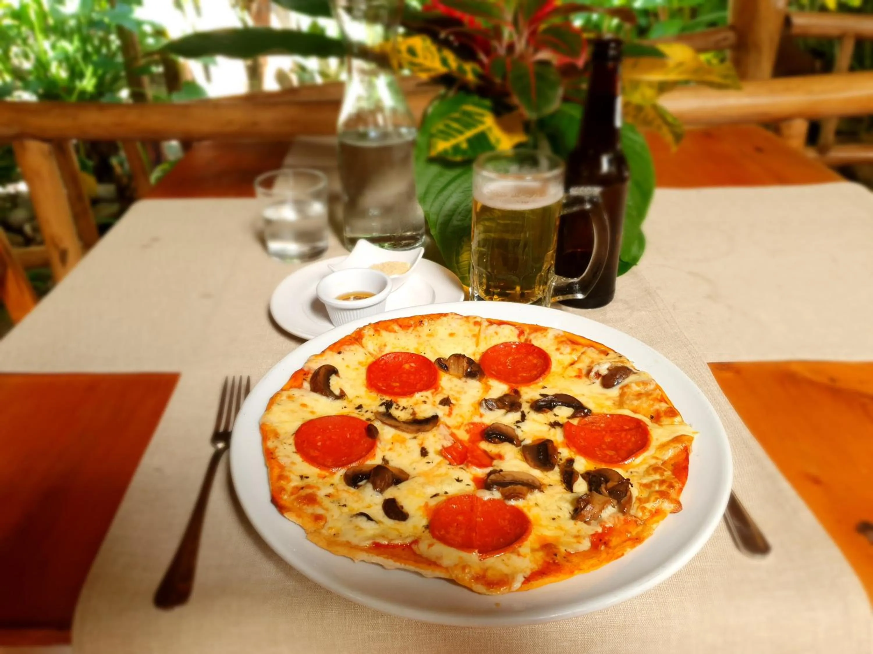 Restaurant/places to eat in Cariblue Beach and Jungle Resort