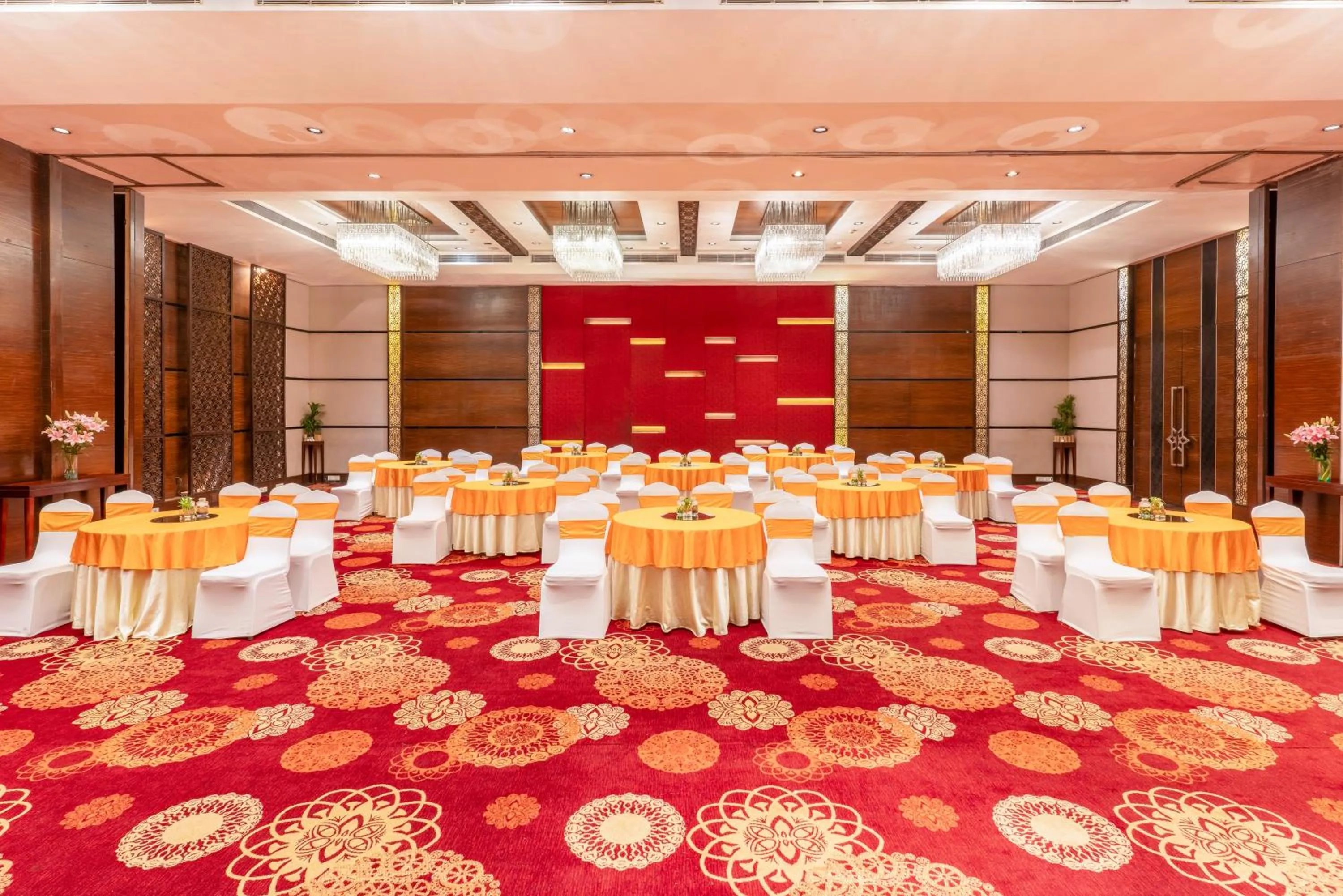 Banquet/Function facilities in Pride Plaza Hotel, Kolkata