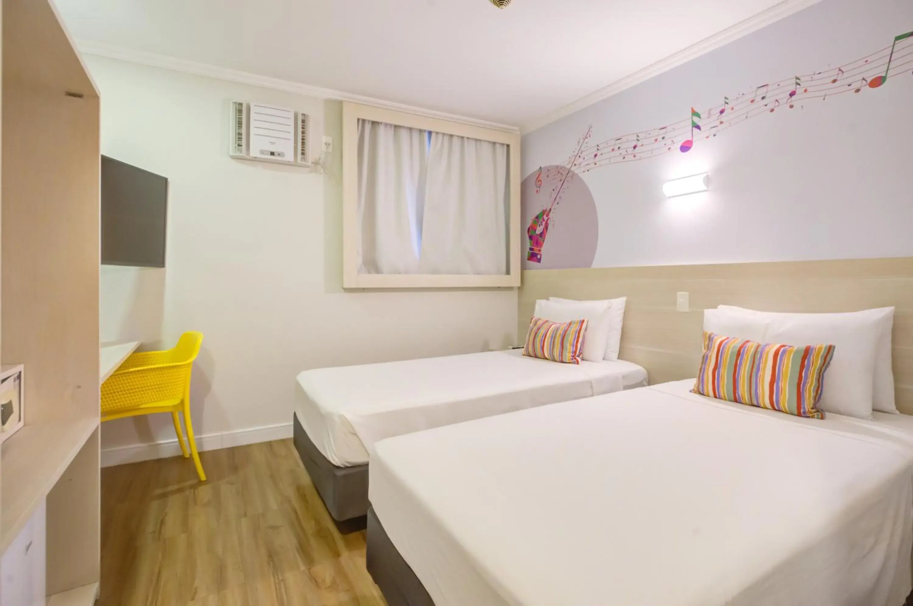 Bed in Transamerica Fit Villa Lobos Bed in Transamerica Fit Villa Lobos