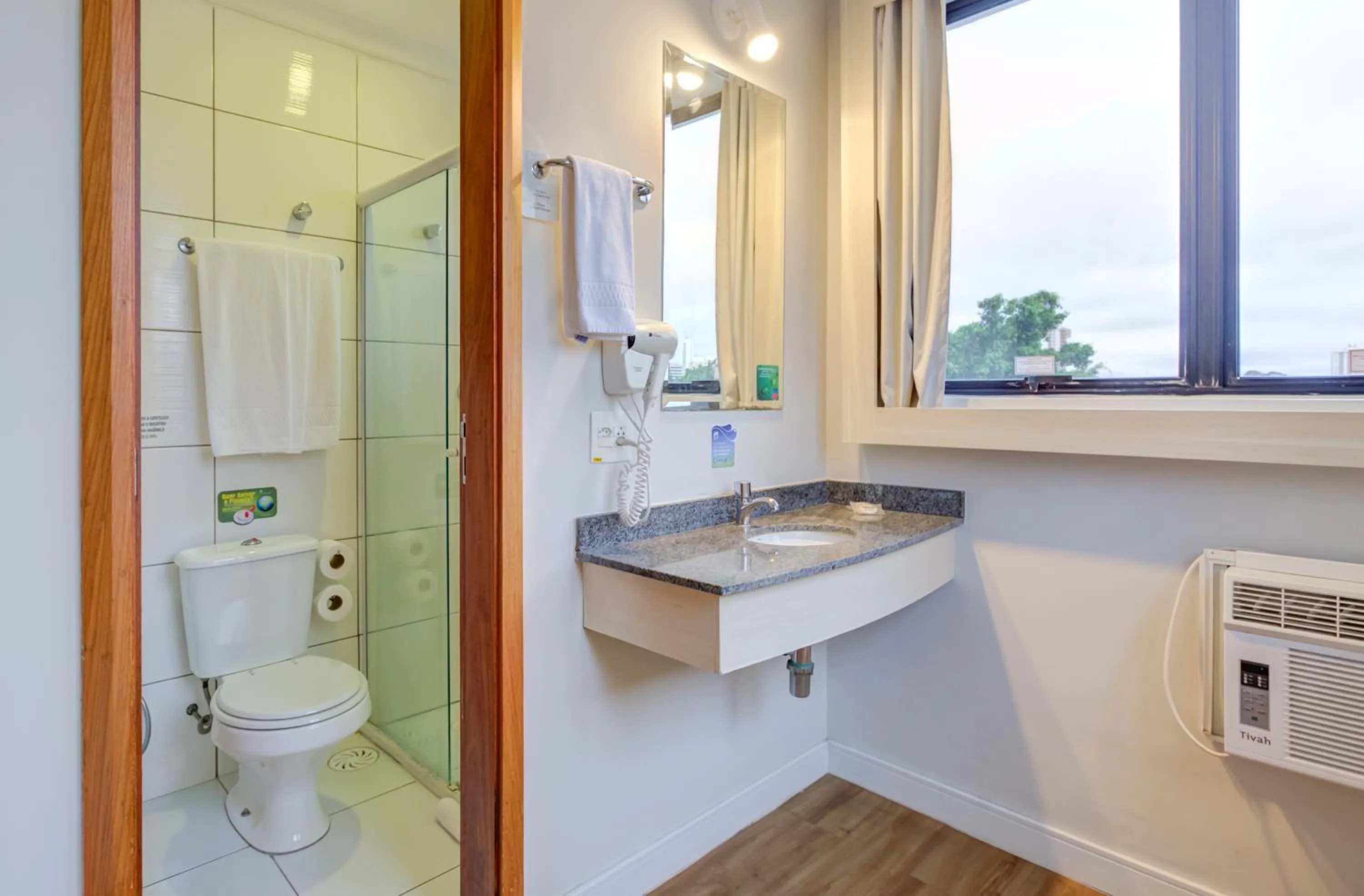 Bathroom in Transamerica Fit Villa Lobos