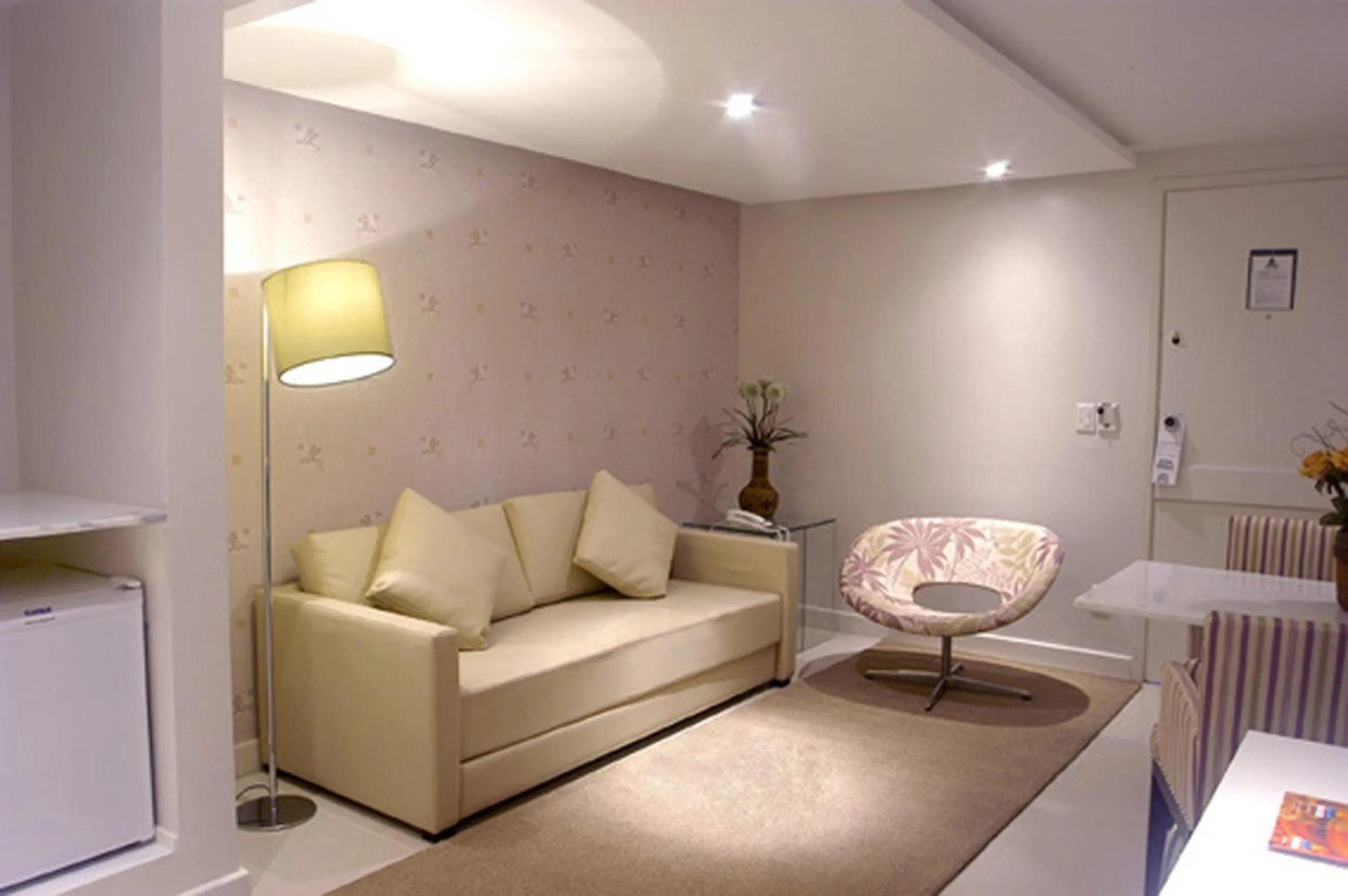 Photo of the whole room in Bahiamar Hotel