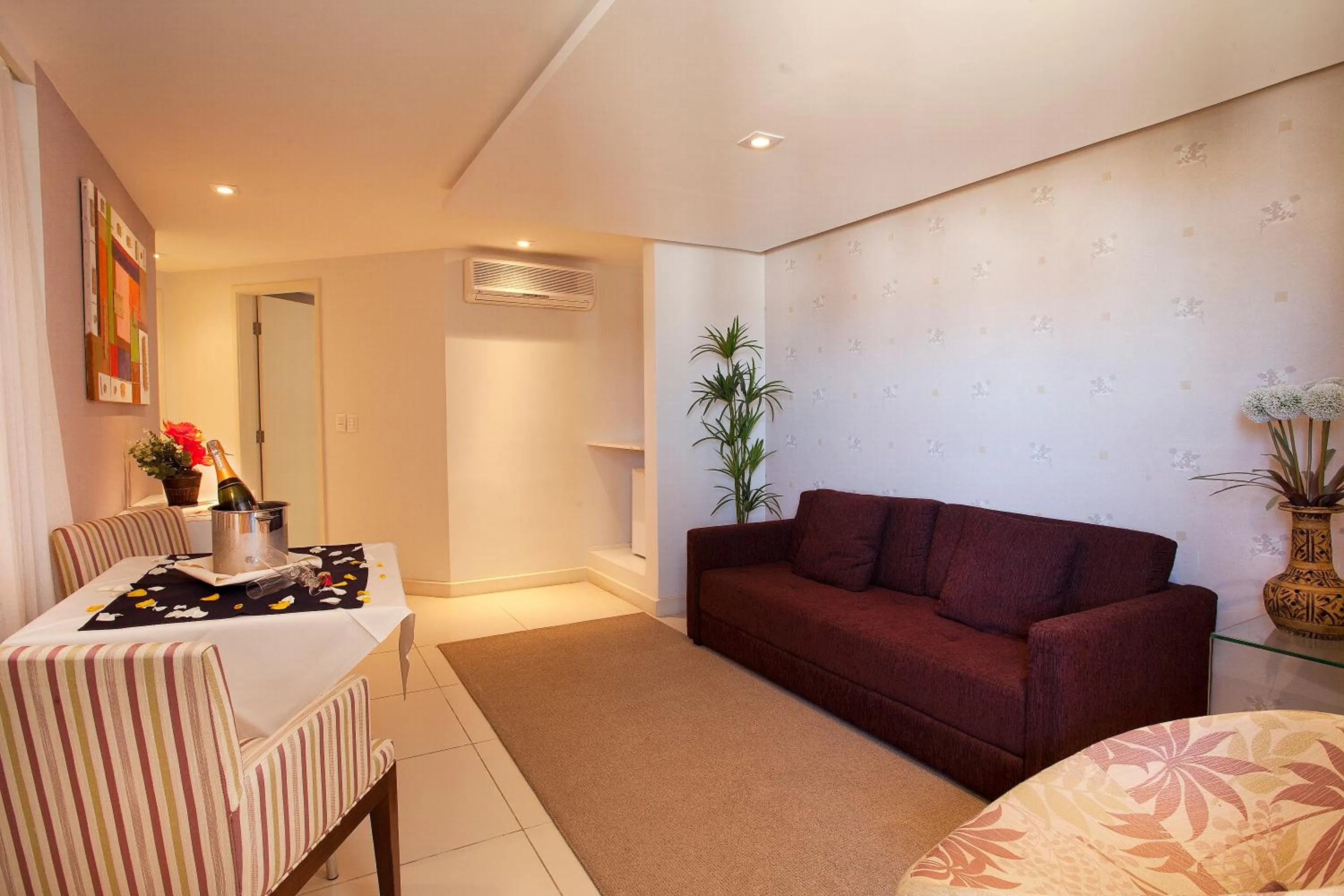 Photo of the whole room in Bahiamar Hotel