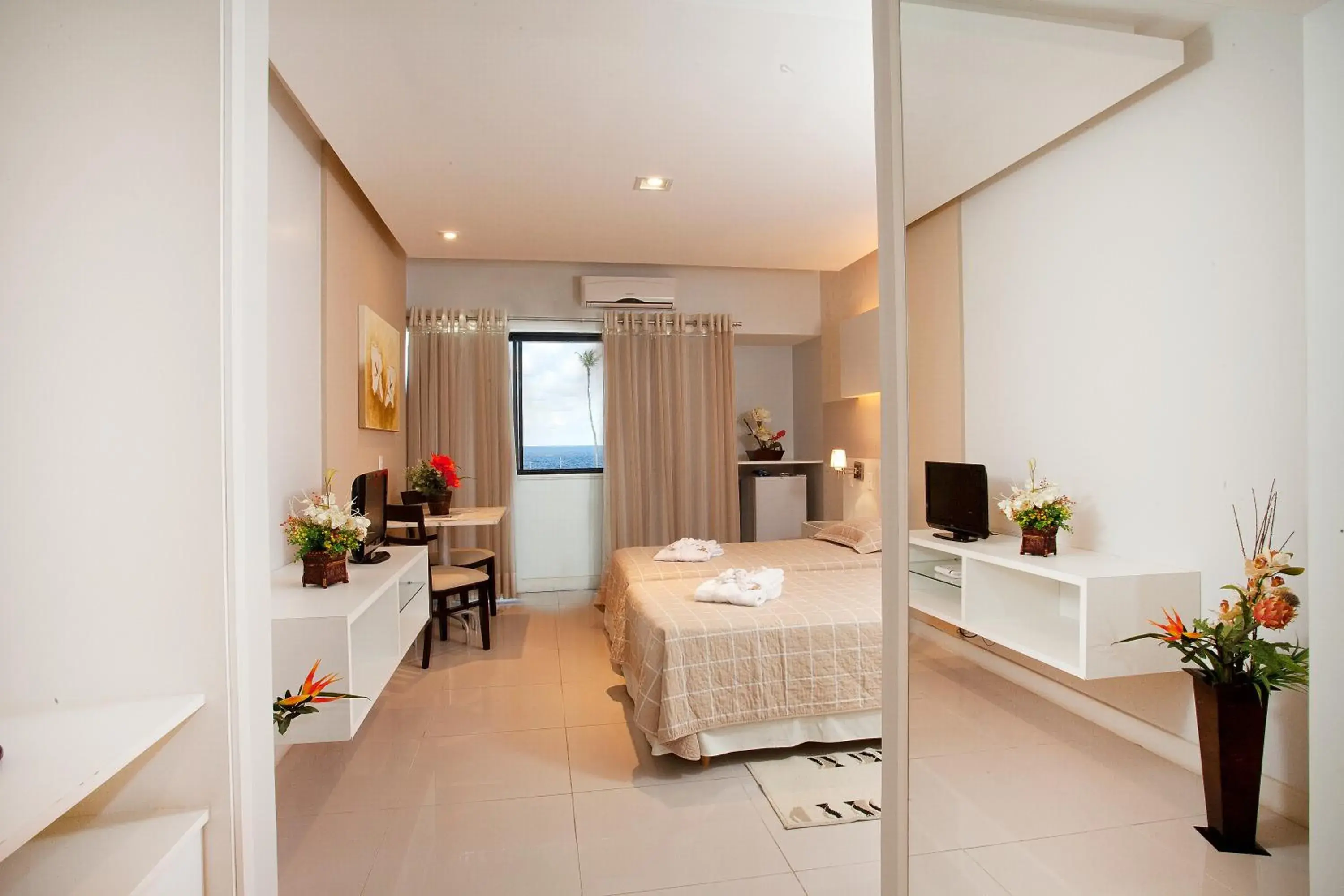 Photo of the whole room, Bed in Bahiamar Hotel Photo of the whole room, Bed in Bahiamar Hotel