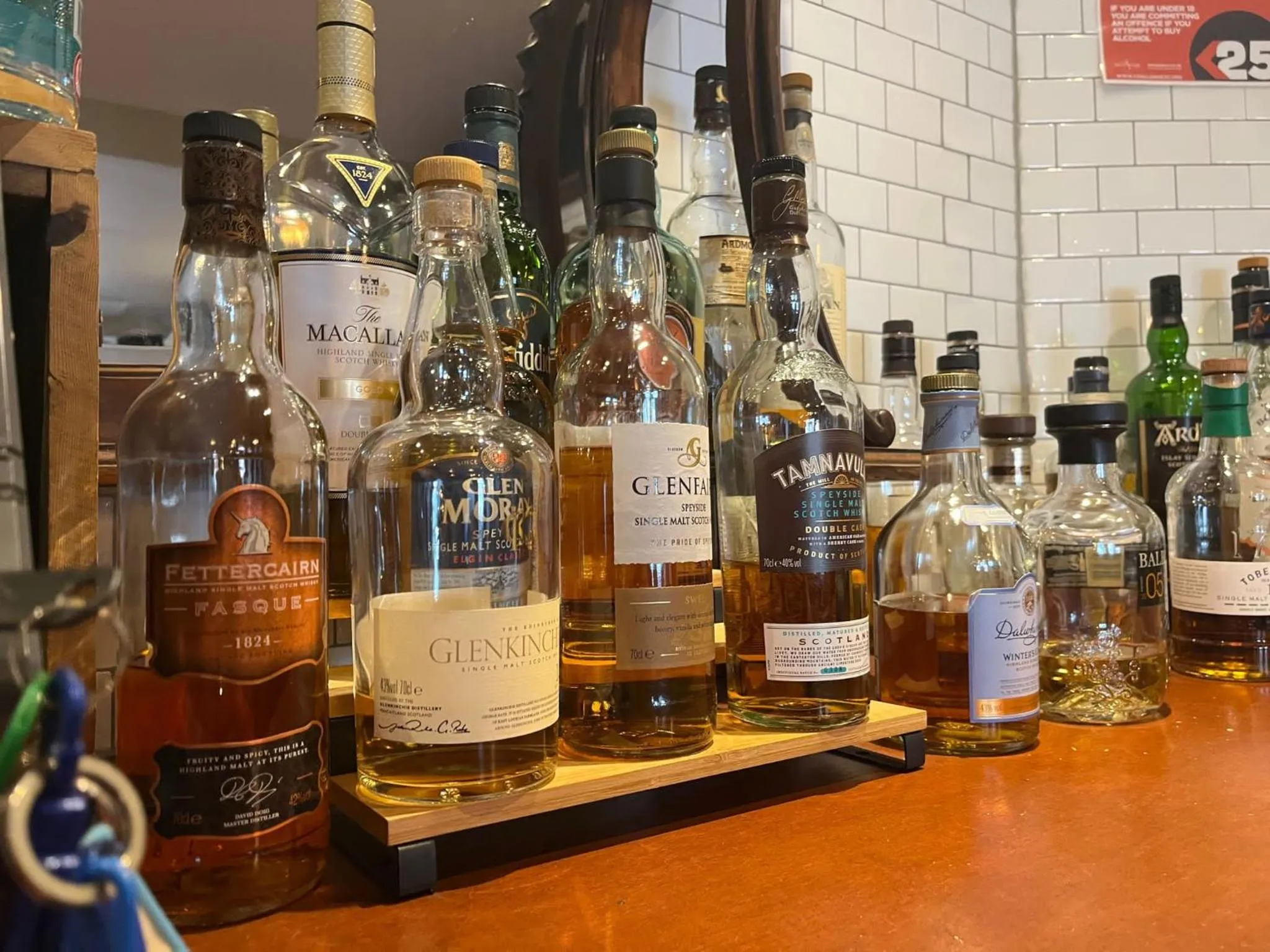 Lounge or bar in The Kelvin Hotel