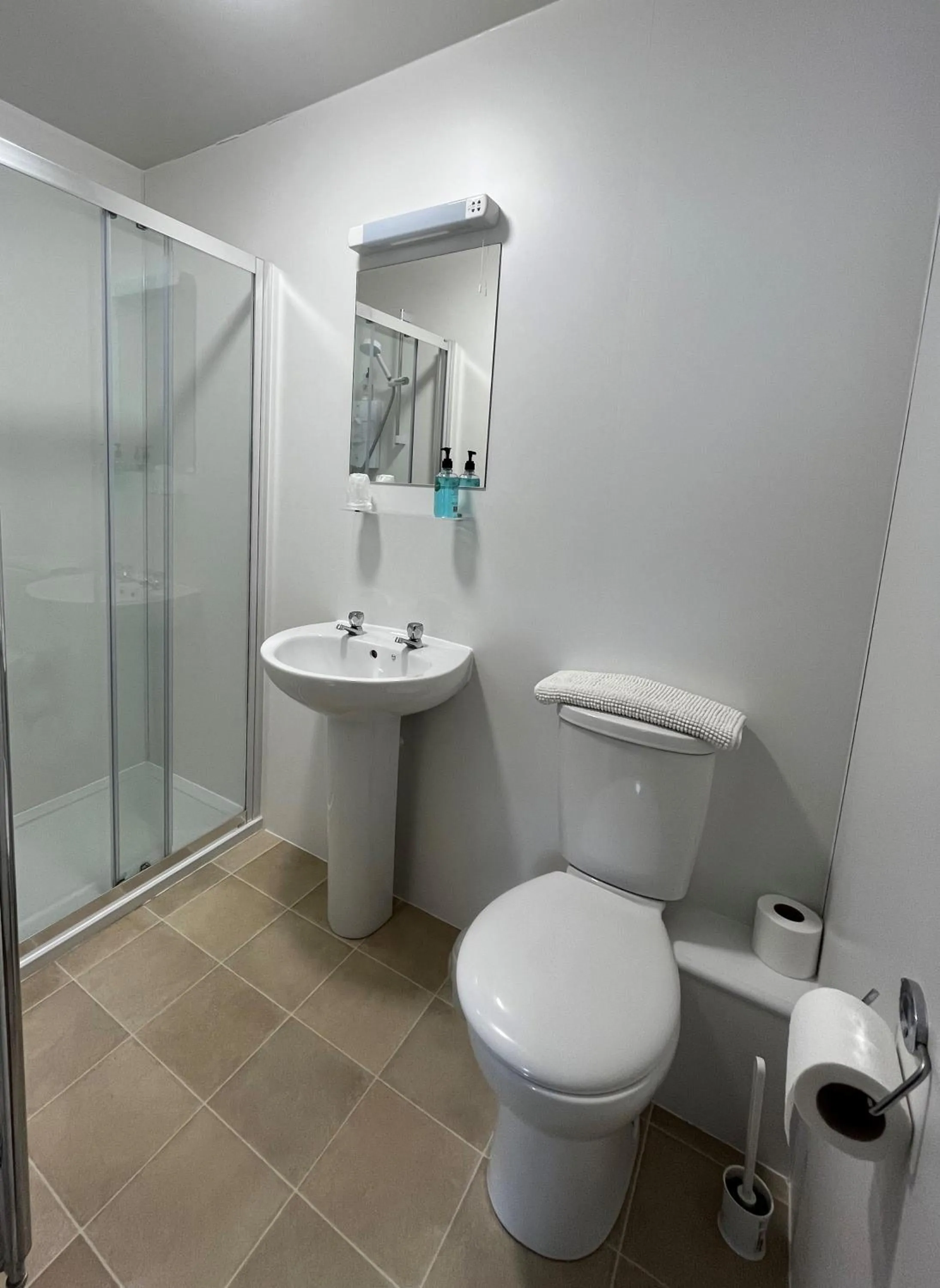 Shower in The Kelvin Hotel