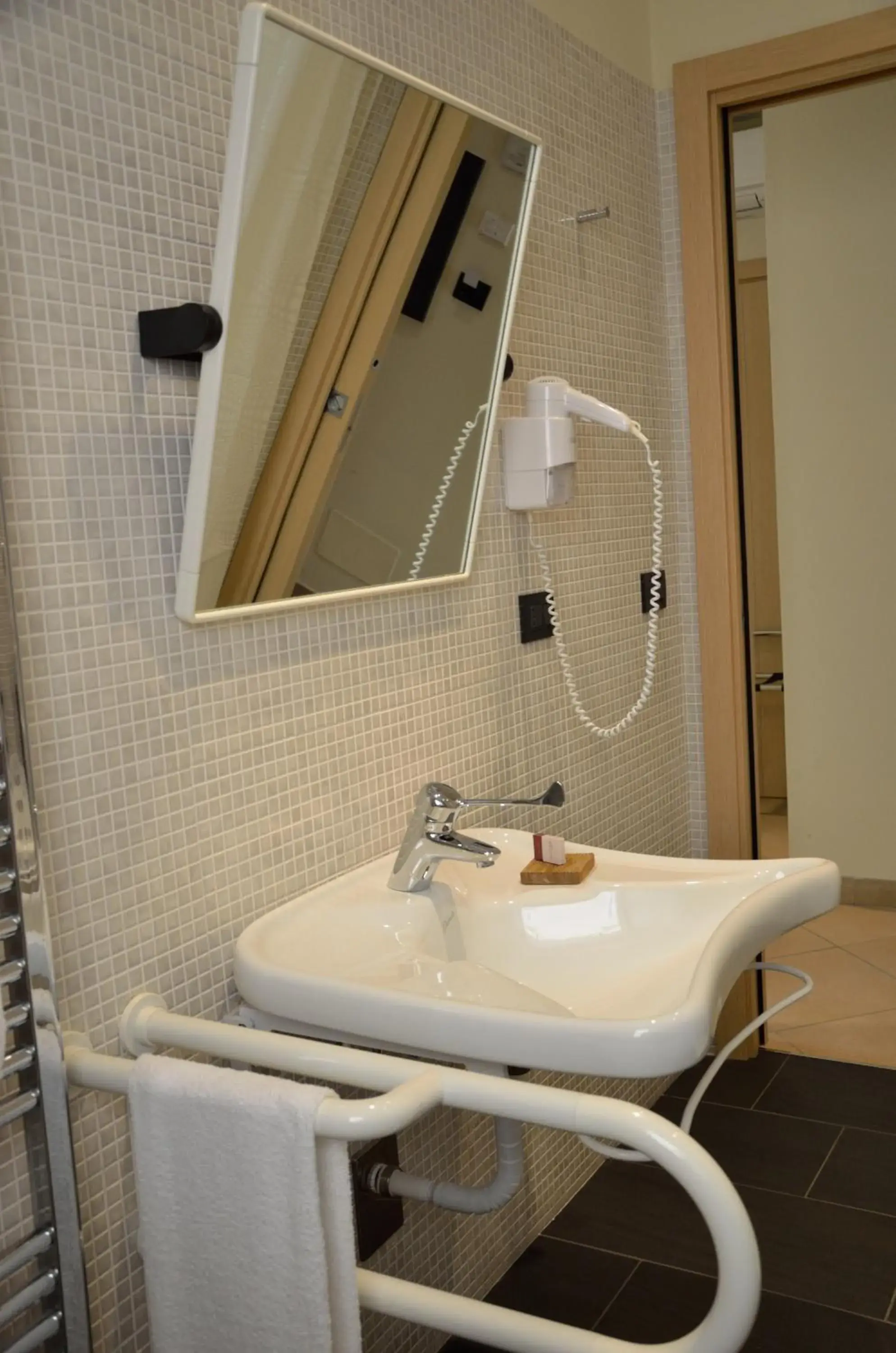 Double or Twin Room - Disability Access in BB 10 Serpotta - Palazzo Riolo & Restaurant Double or Twin Room - Disability Access in BB 10 Serpotta - Palazzo Riolo & Restaurant