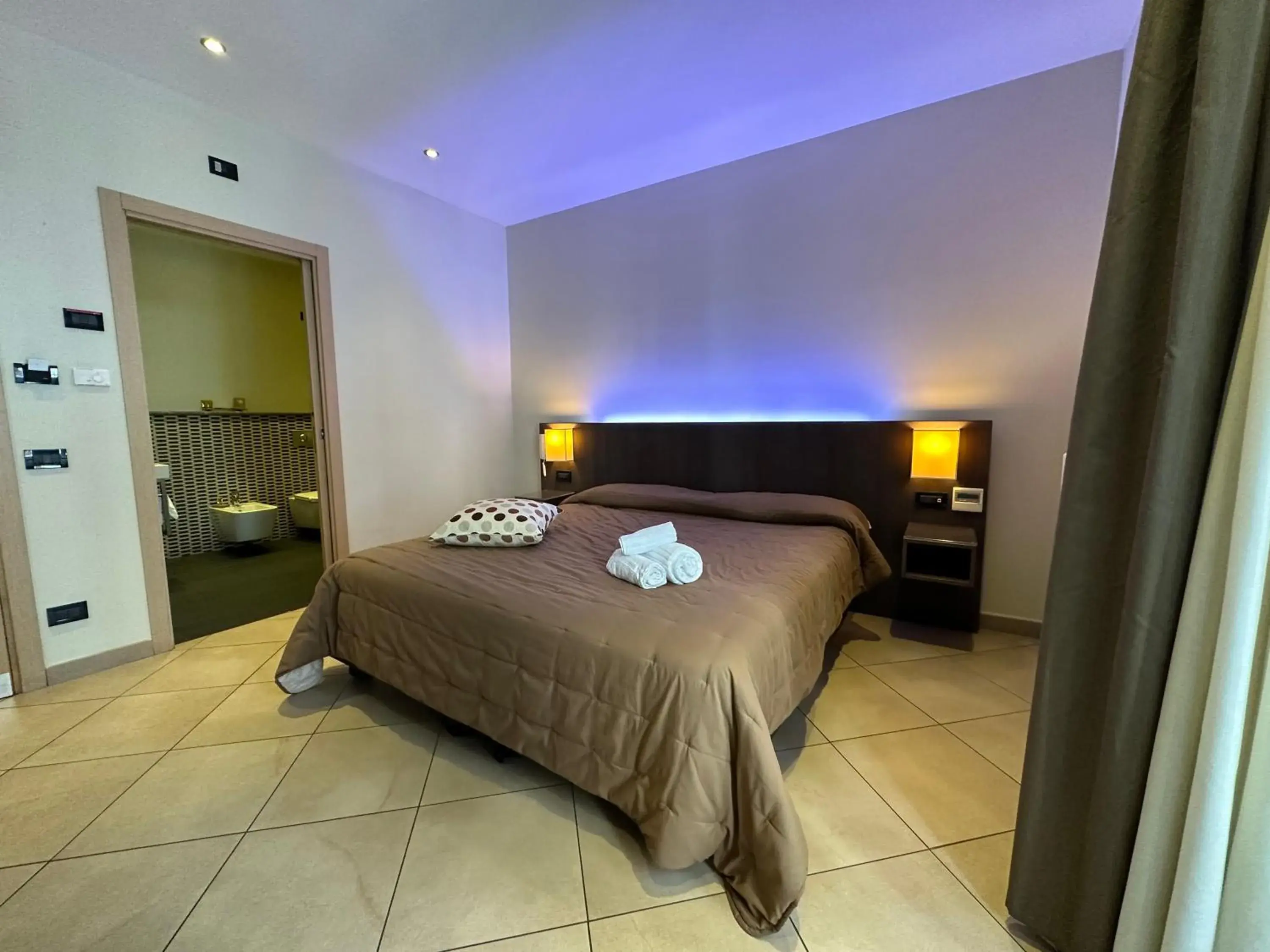 Deluxe Double or Twin Room in BB 10 Serpotta - Palazzo Riolo & Restaurant Deluxe Double or Twin Room in BB 10 Serpotta - Palazzo Riolo & Restaurant