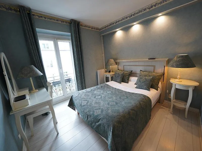 Bed in Hôtel du Château