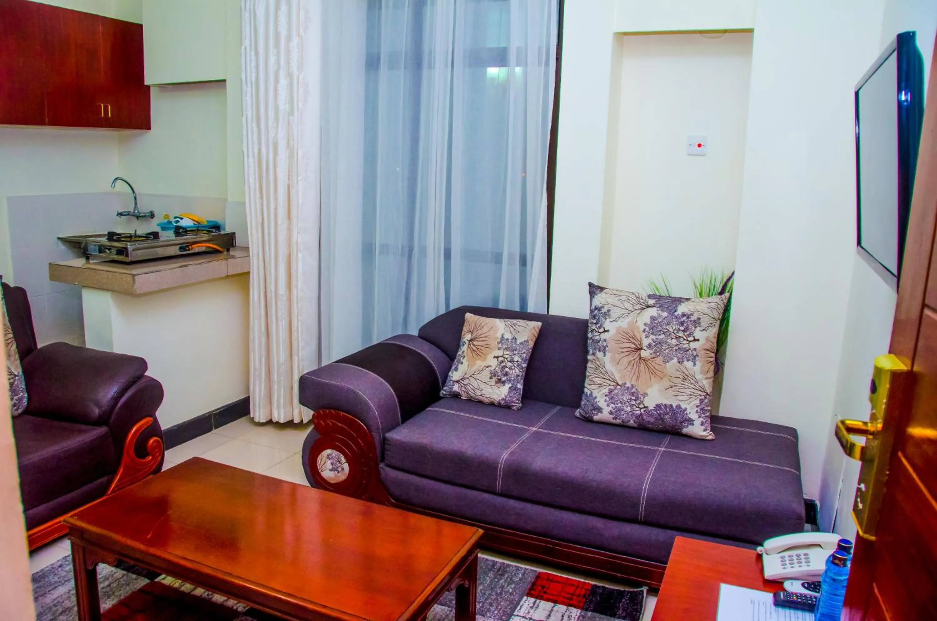 Living room in Sheratton Regency Hotel