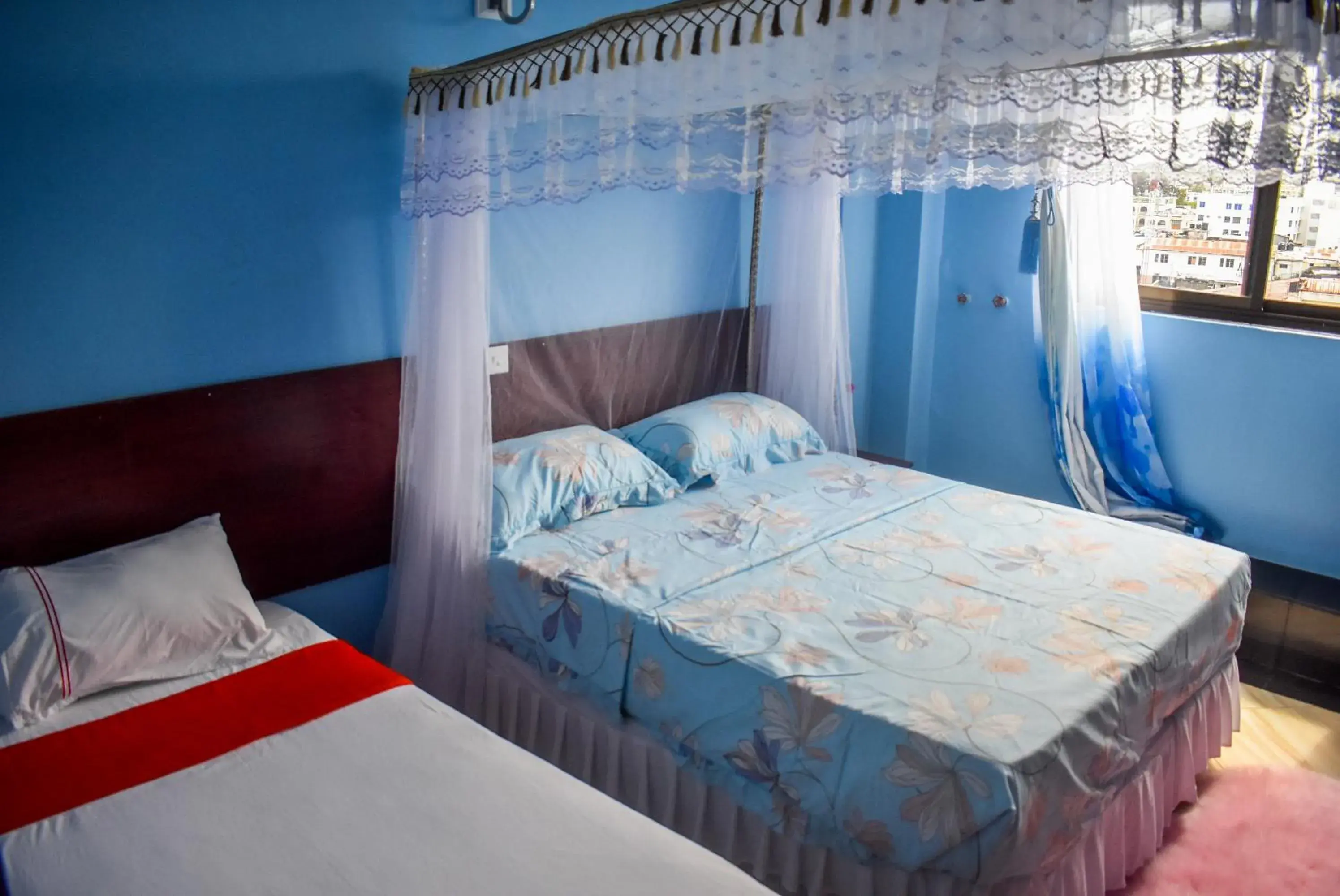 Twin Room - single occupancy in Sheratton Regency Hotel Twin Room - single occupancy in Sheratton Regency Hotel