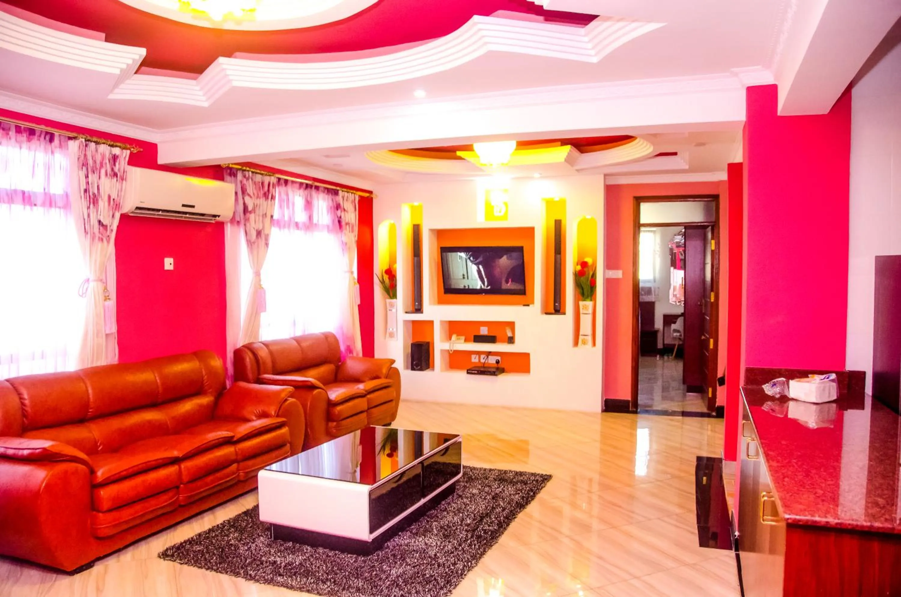 Living room in Sheratton Regency Hotel