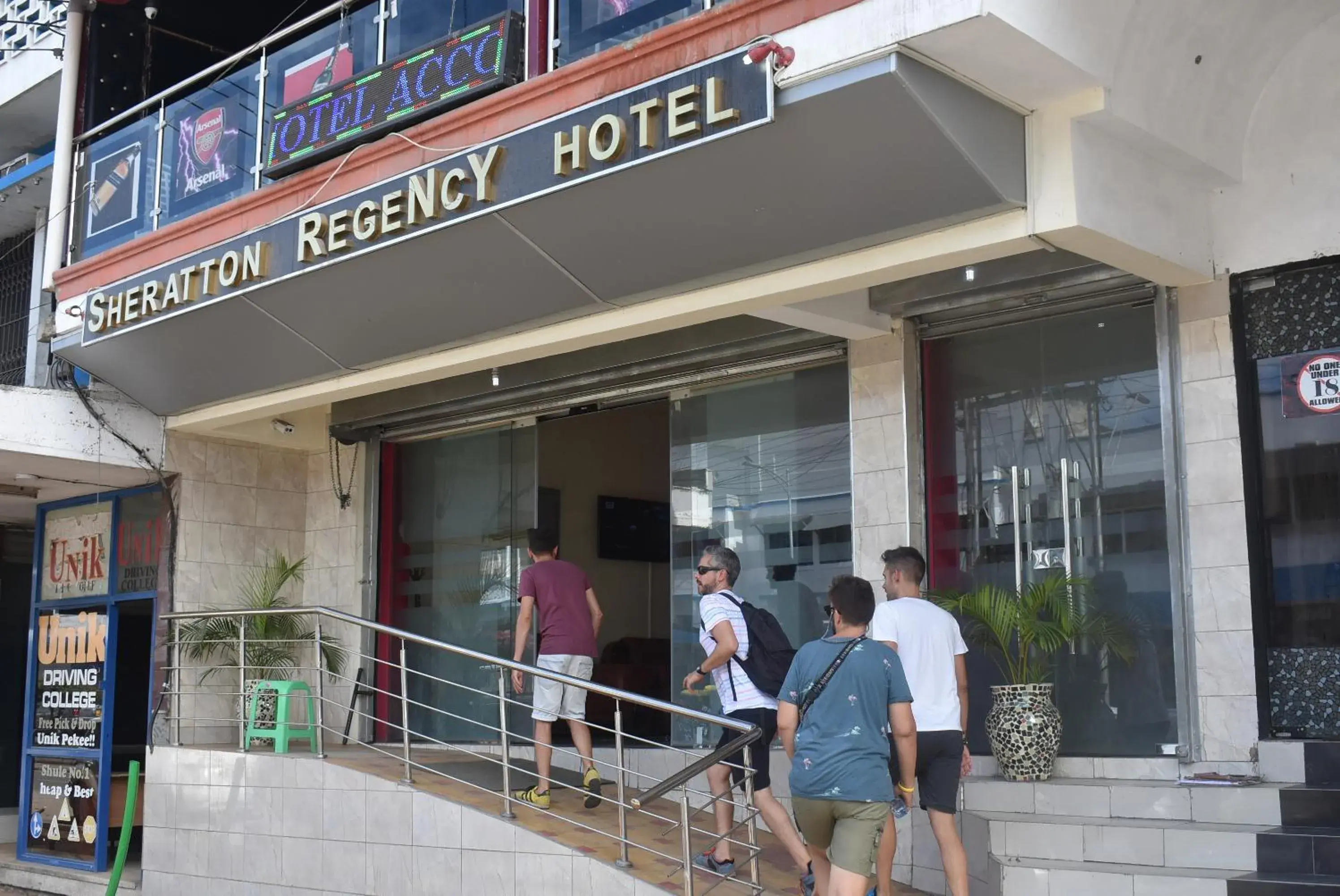 Single Room in Sheratton Regency Hotel Single Room in Sheratton Regency Hotel
