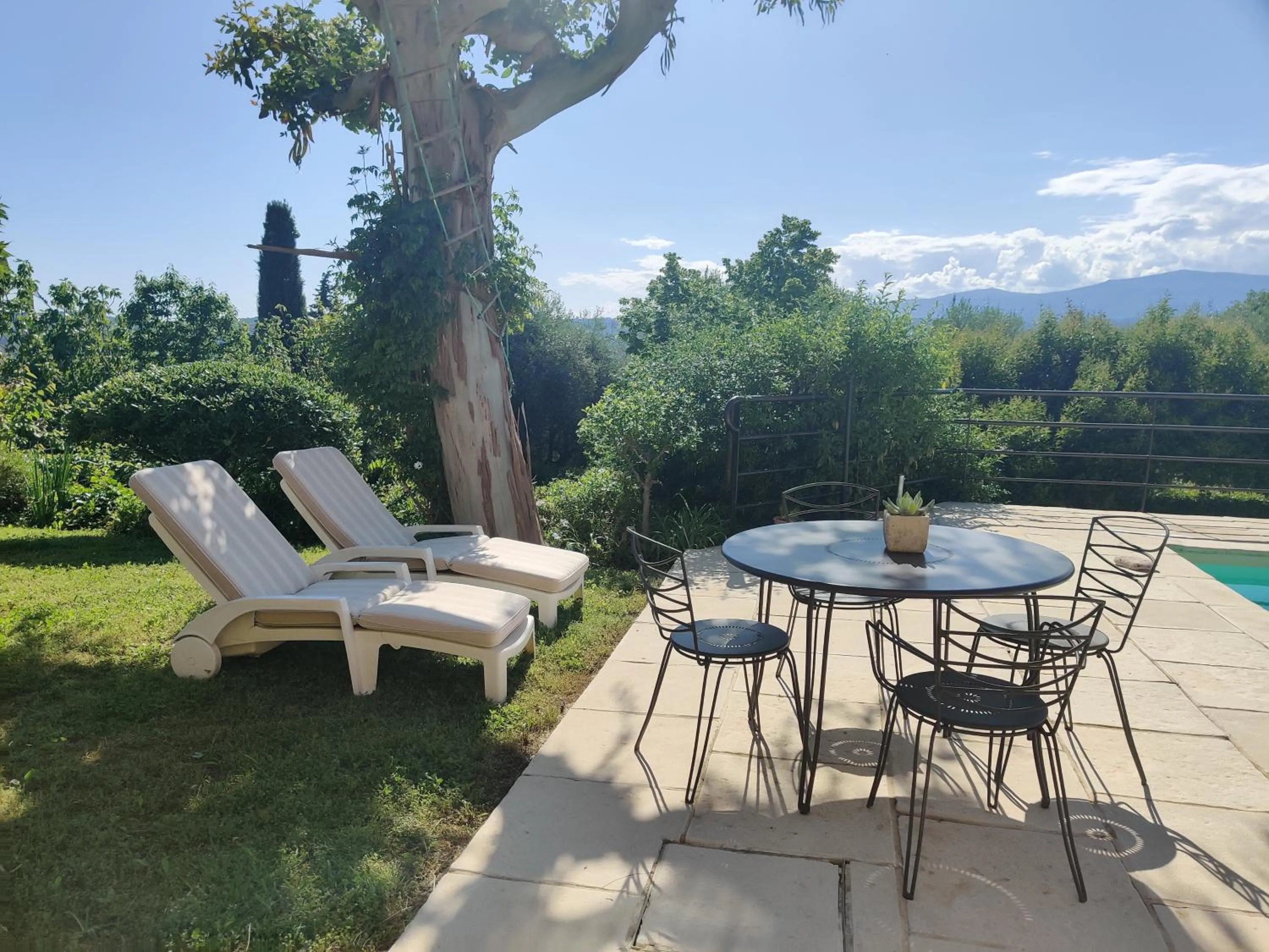 Les collines de St Paul