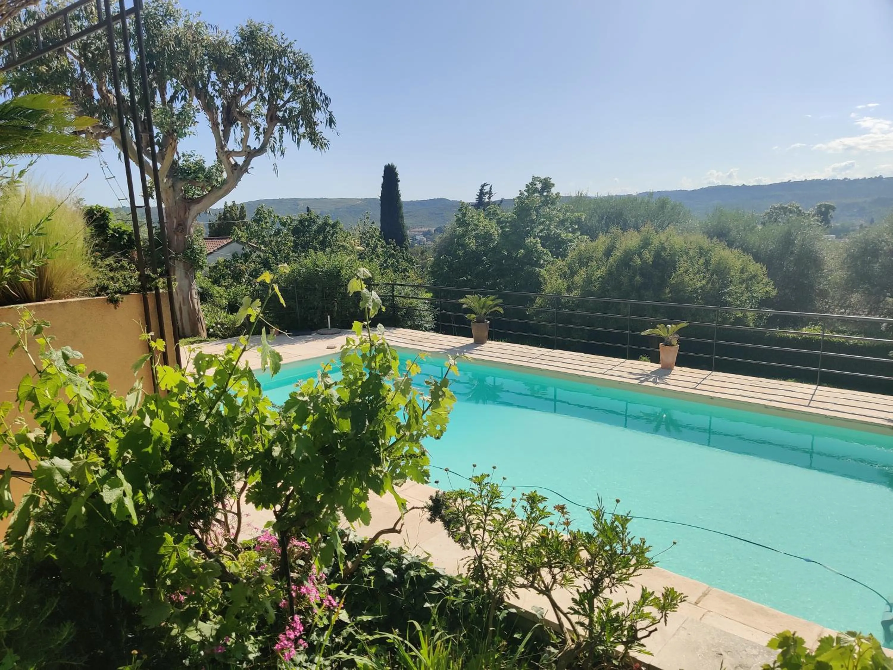 Les collines de St Paul