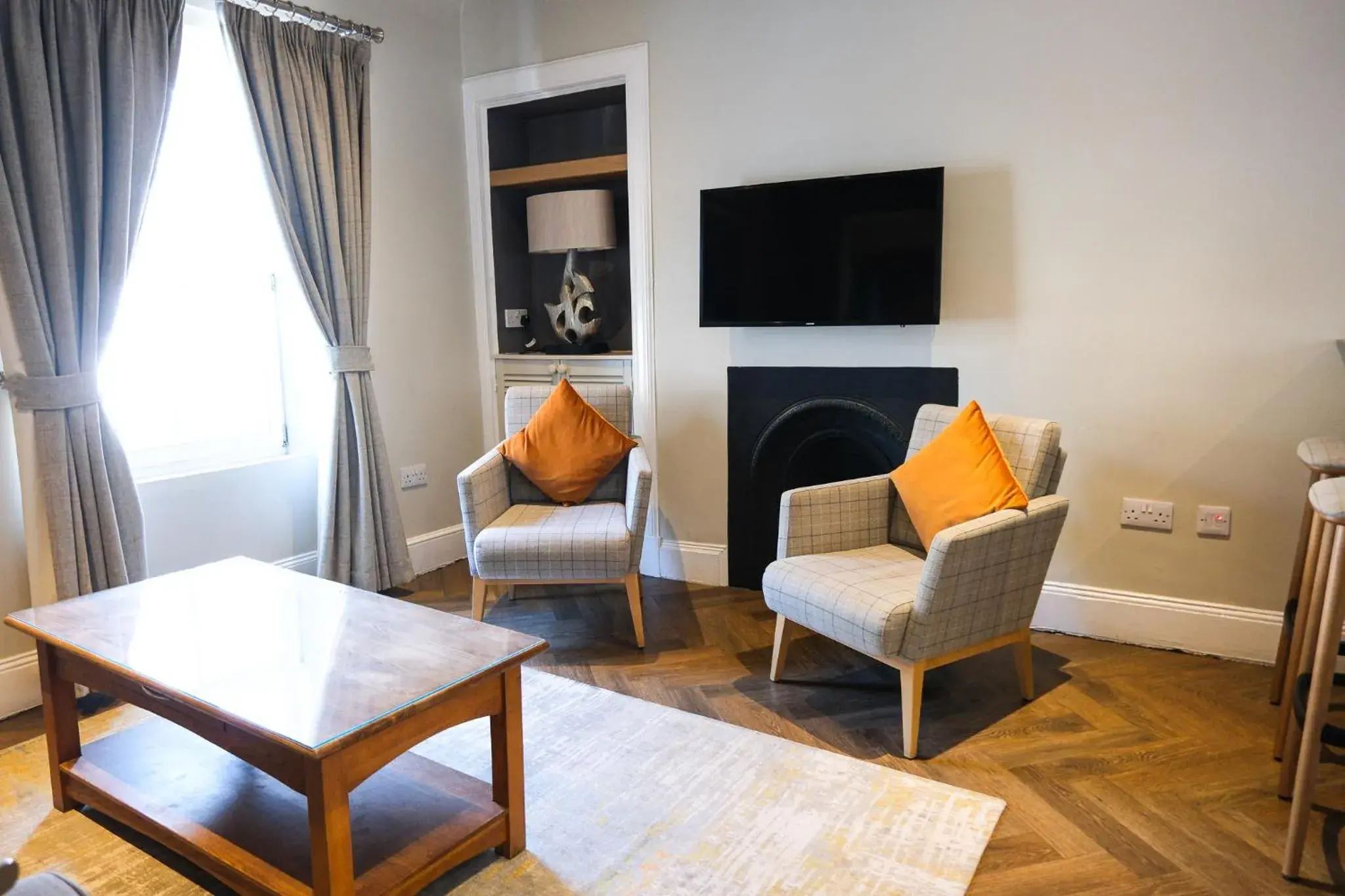 One-Bedroom Apartment in Glen Mhor Hotel at Uile-bheist 'Brewstillery' One-Bedroom Apartment in Glen Mhor Hotel at Uile-bheist 'Brewstillery'