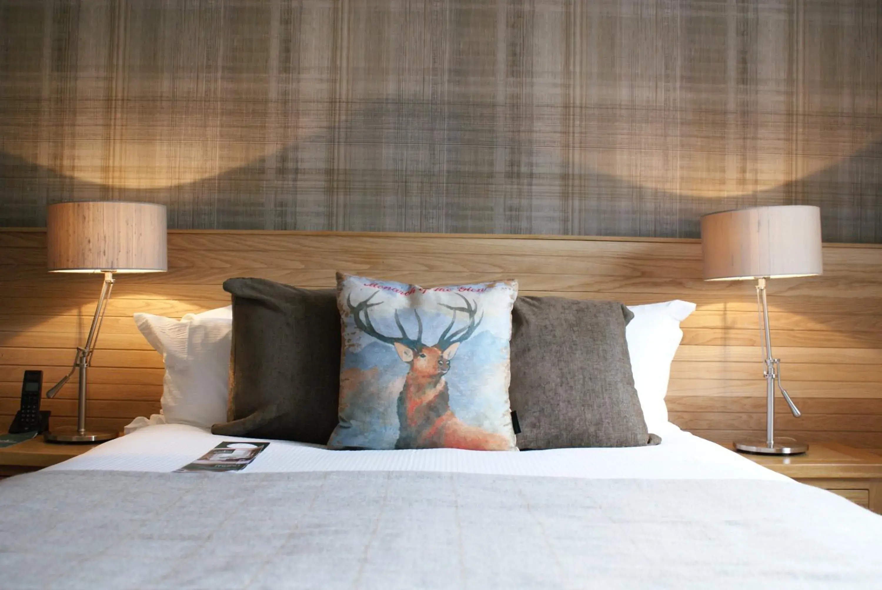 Classic Twin Room in Glen Mhor Hotel at Uile-bheist 'Brewstillery' Classic Twin Room in Glen Mhor Hotel at Uile-bheist 'Brewstillery'