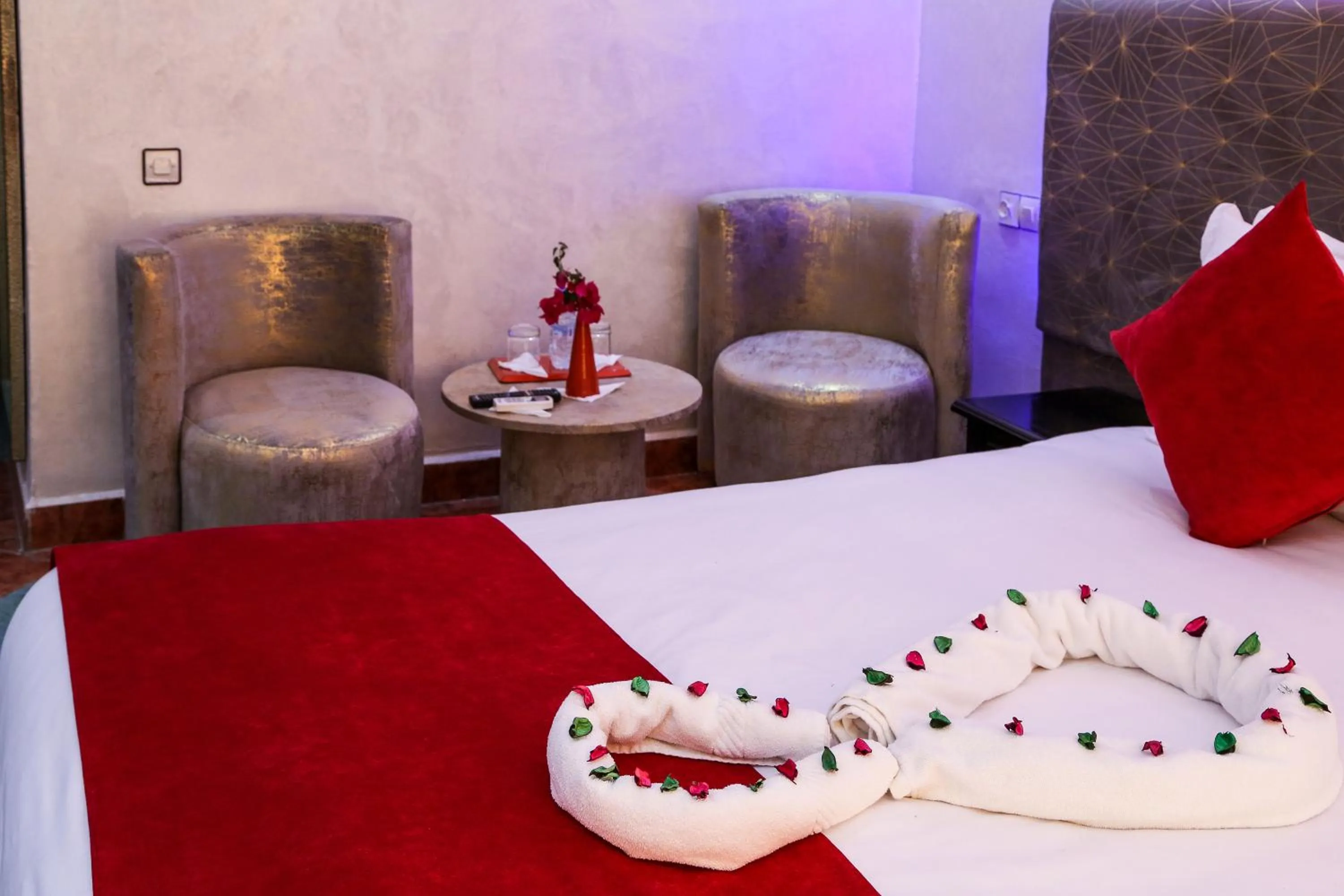 Bed in Erfoud Palace