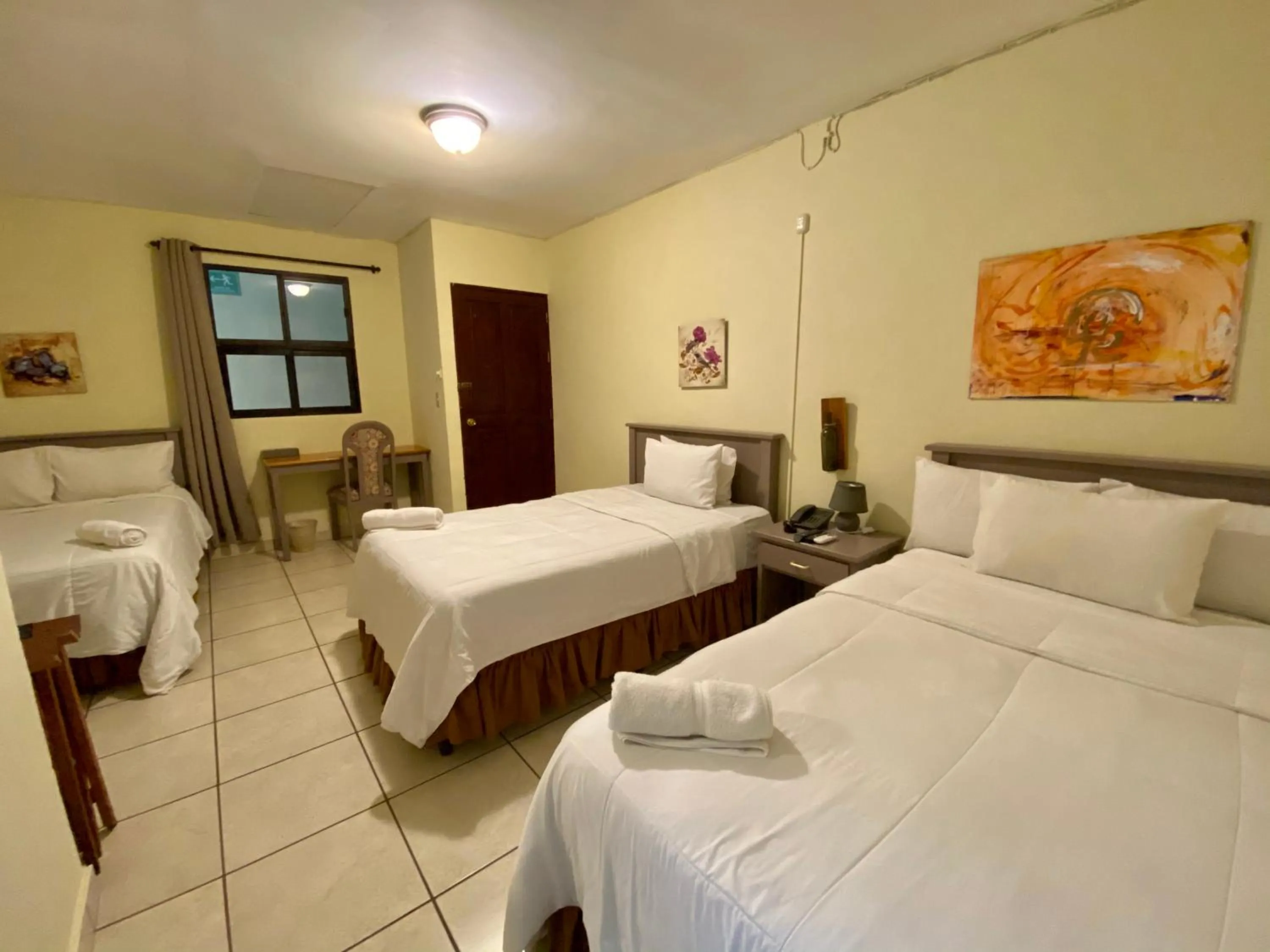 Bed in Morrison Hotel San Salvador