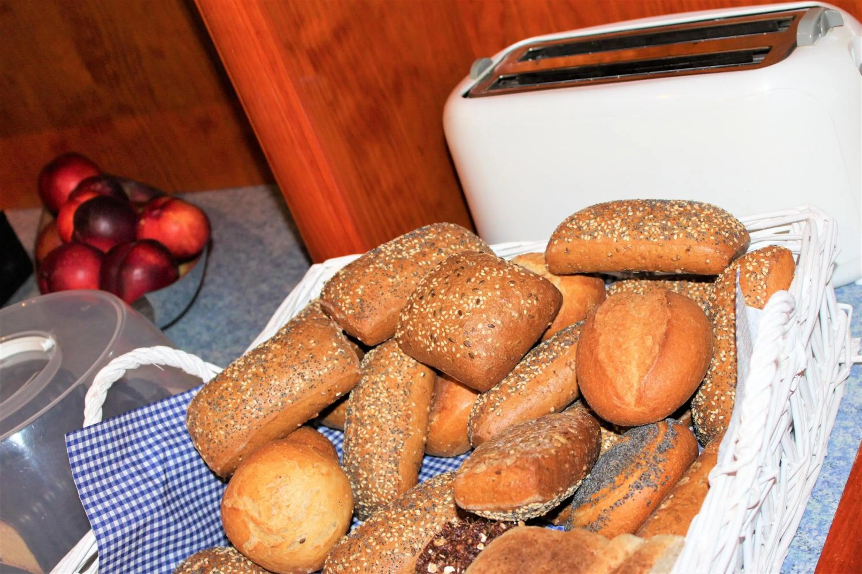 Breakfast in Hotel Alsterquelle 24h Check-in, Free Parking and WiFi