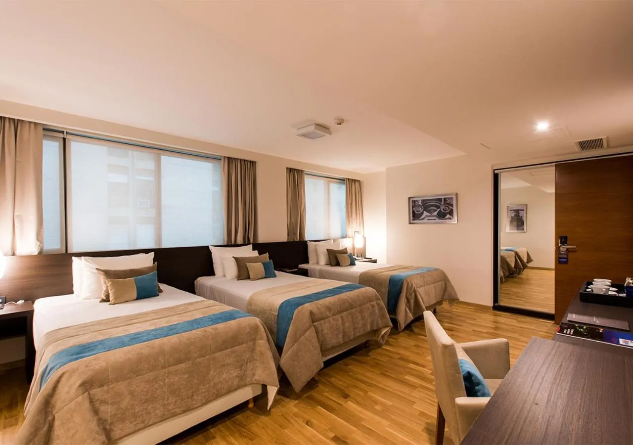 Photo of the whole room, Bed in Caseros 248 Hotel