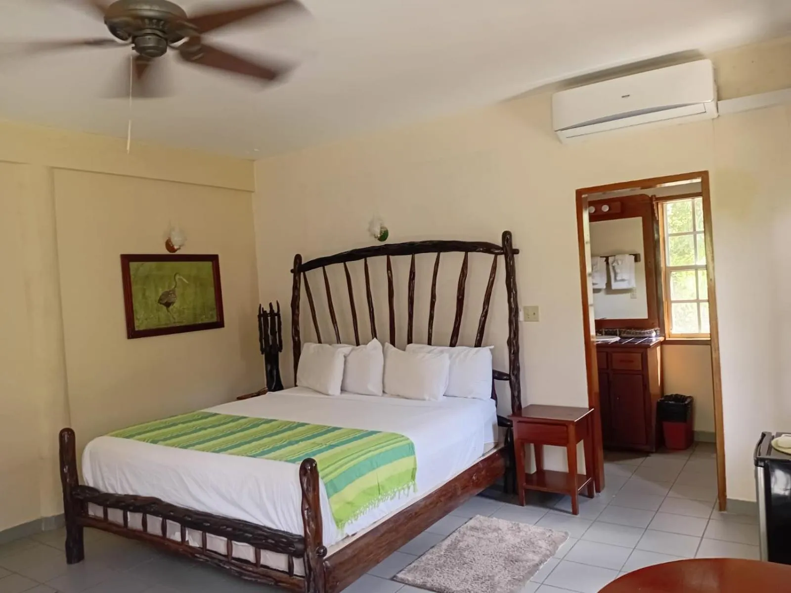Bedroom, Bed in Black Orchid Resort