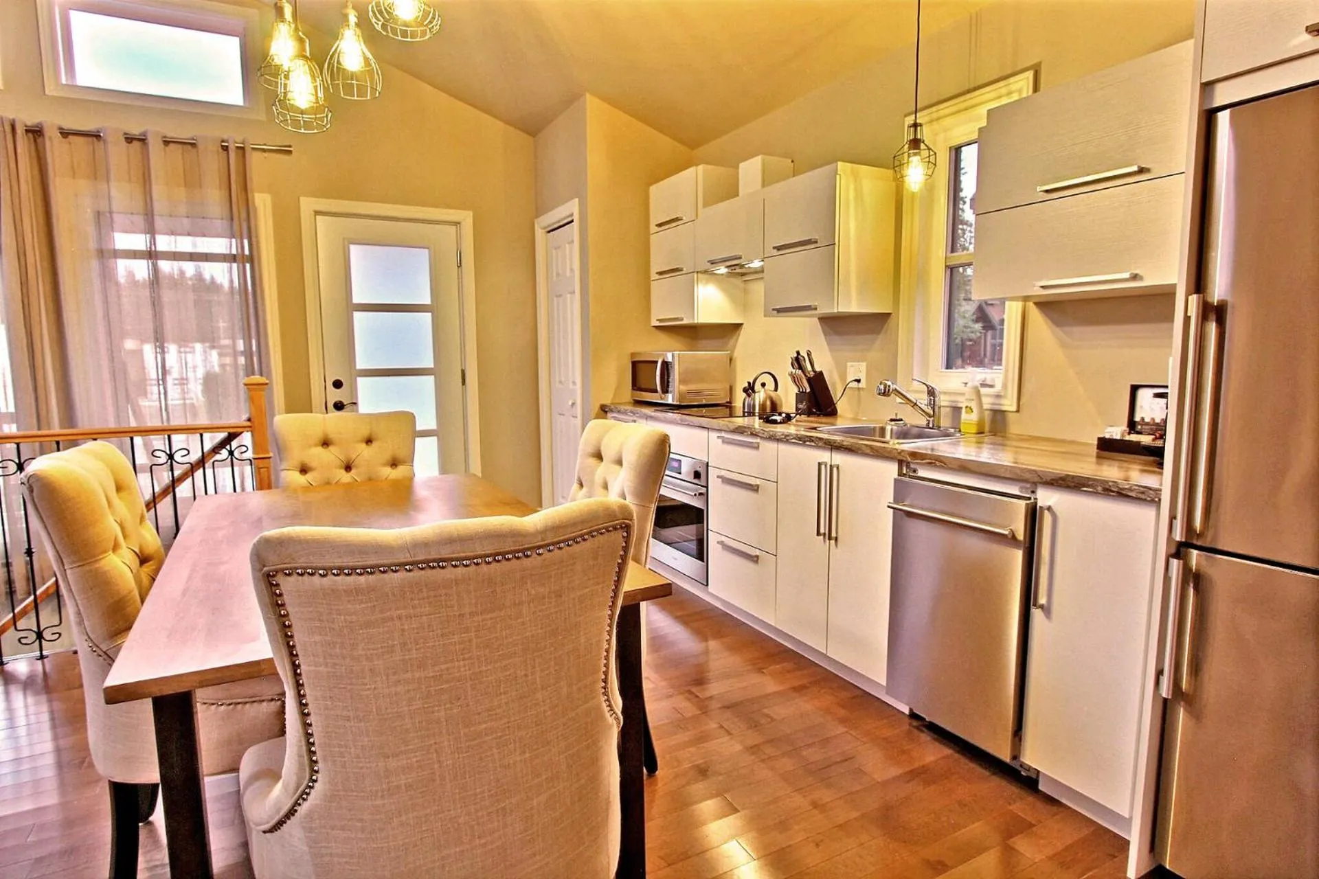 kitchen in La cache à Maxime