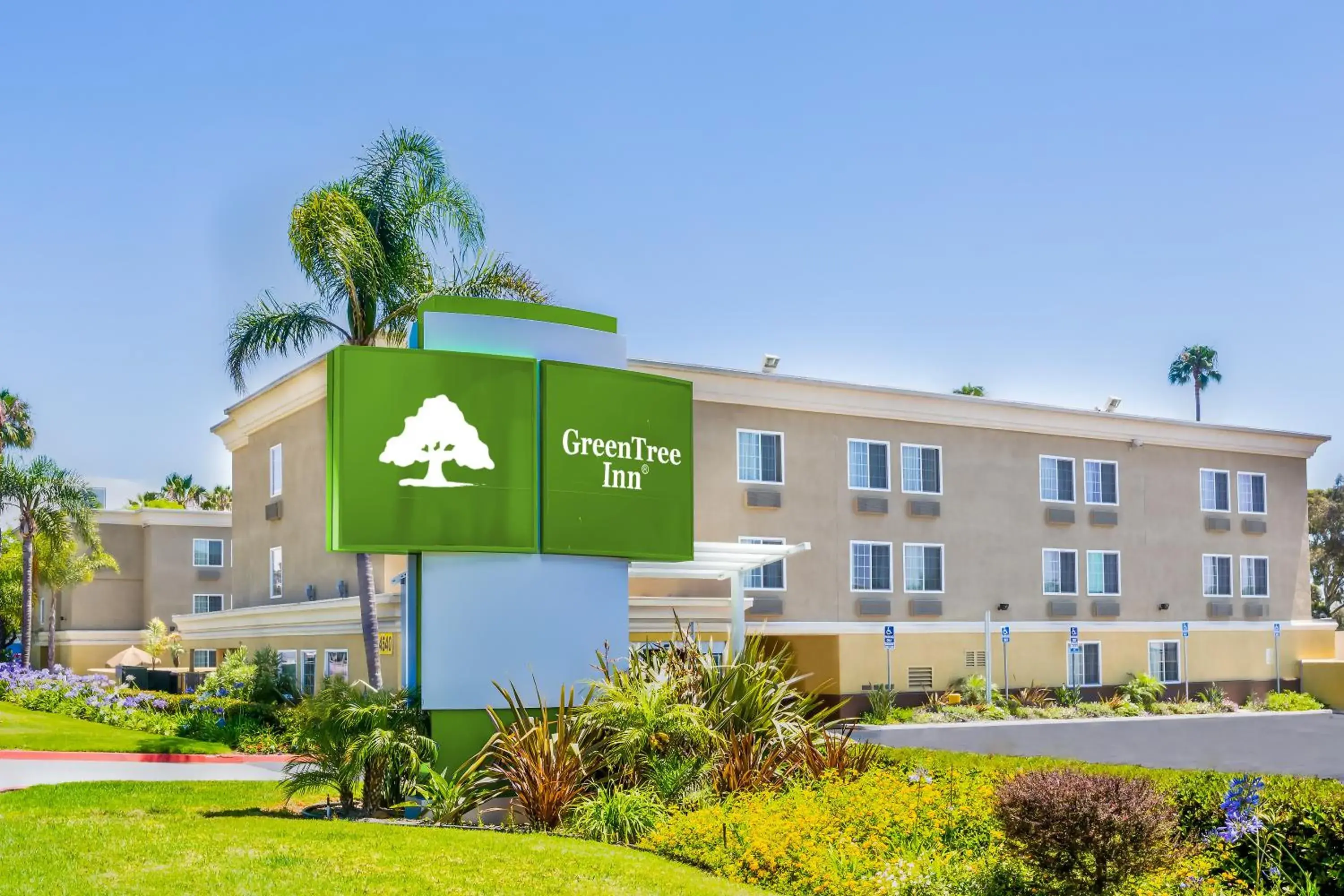 Property building in GreenTree Inn San Diego Mission Bay Property building in GreenTree Inn San Diego Mission Bay