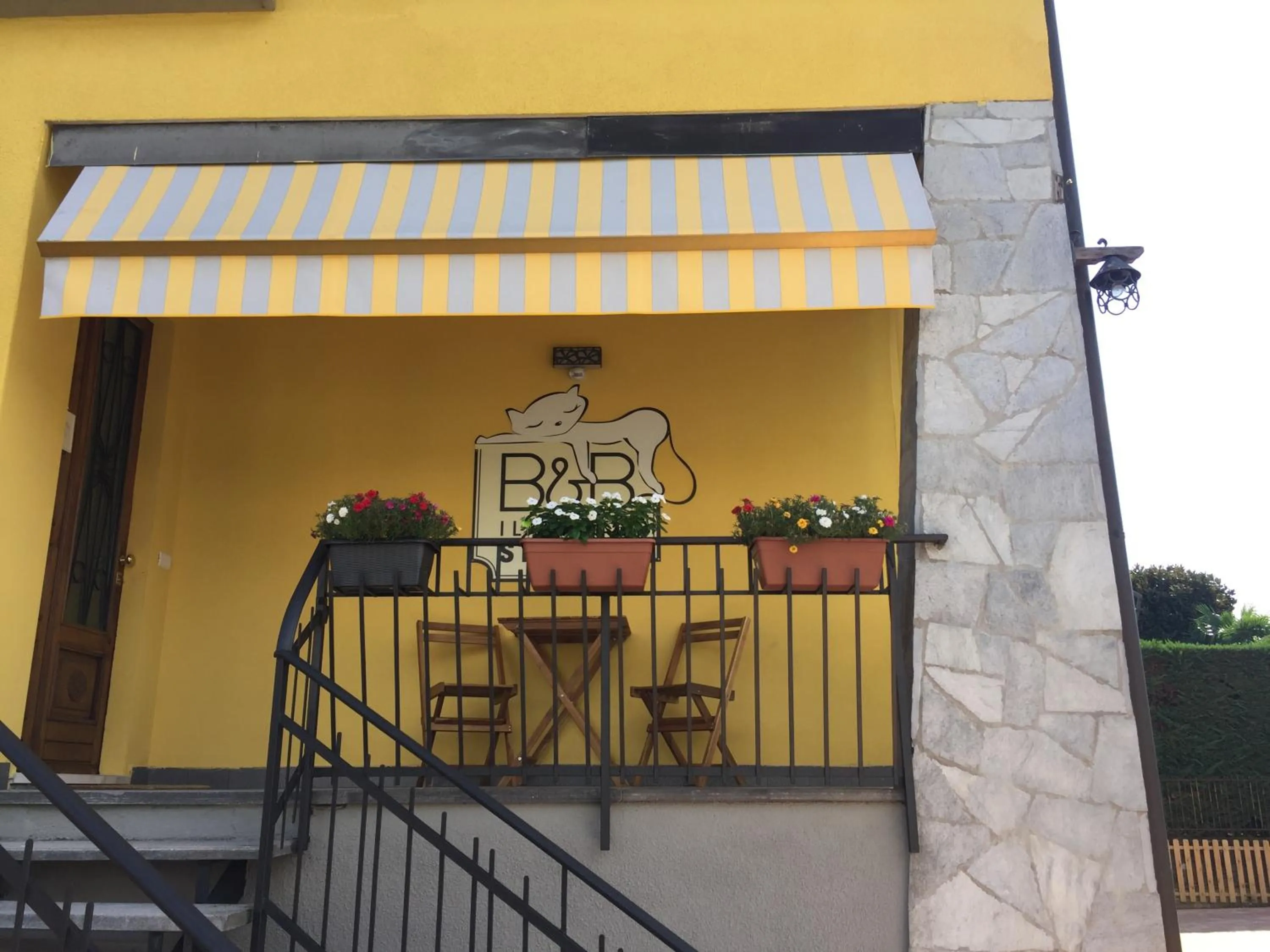 Facade/entrance in Il Gatto Stanco B&B