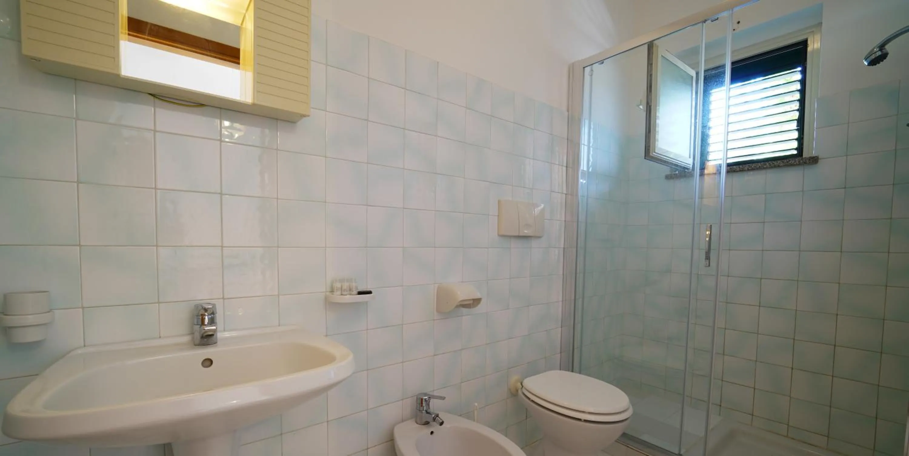 Bathroom in Europa rooms and restaurant