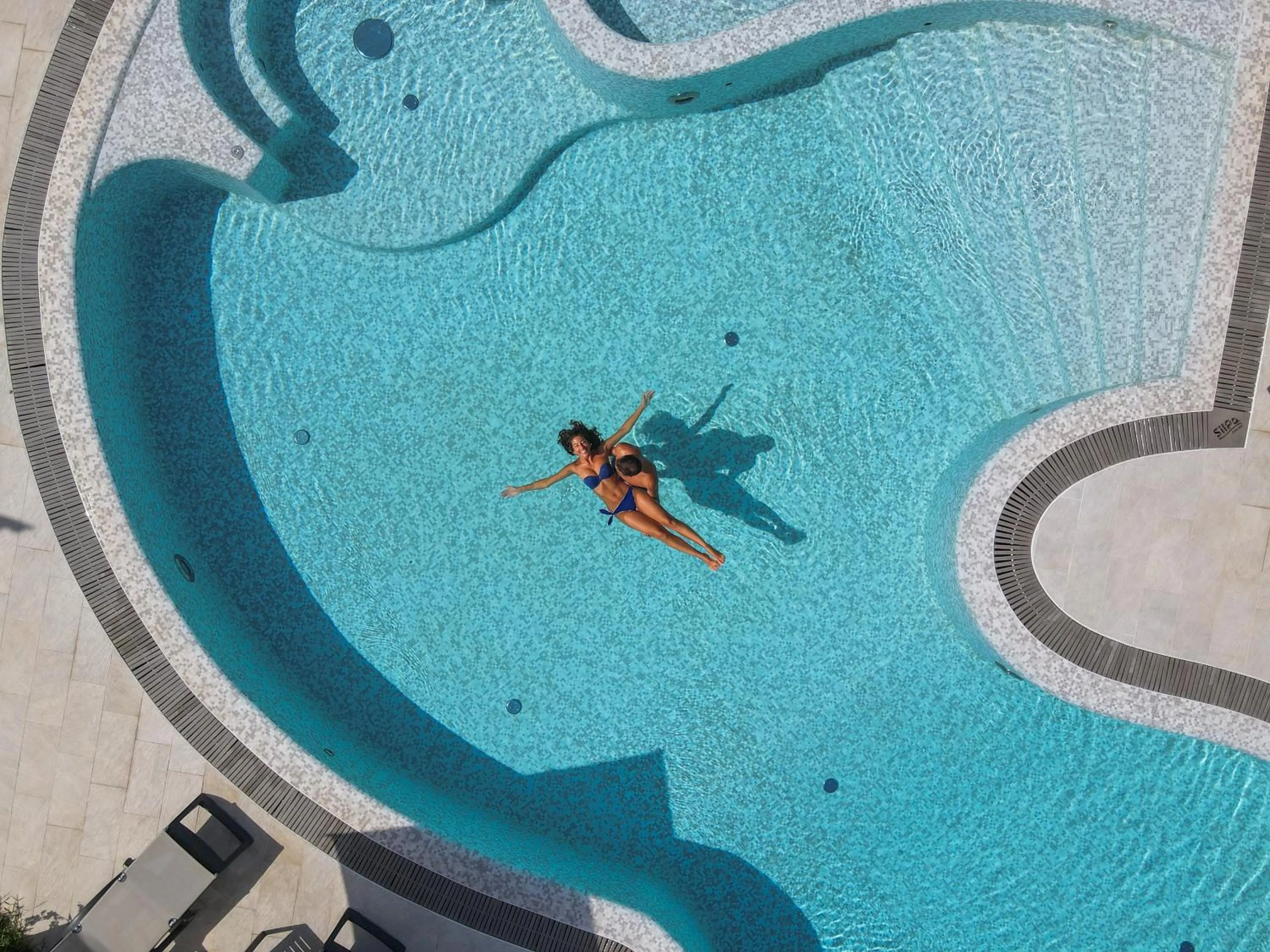 Swimming pool in Europa rooms and restaurant