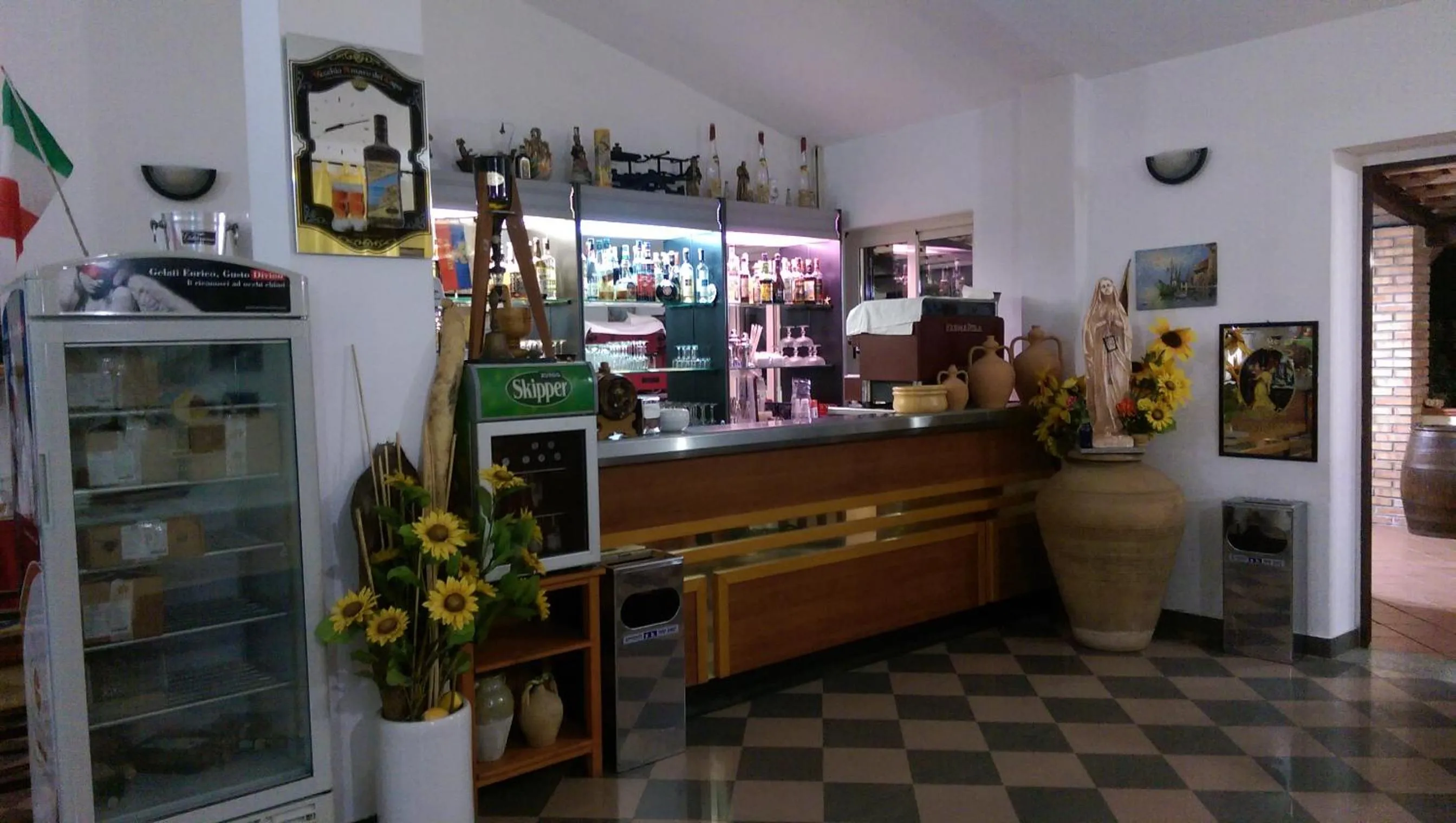 Restaurant/places to eat in Europa rooms and restaurant