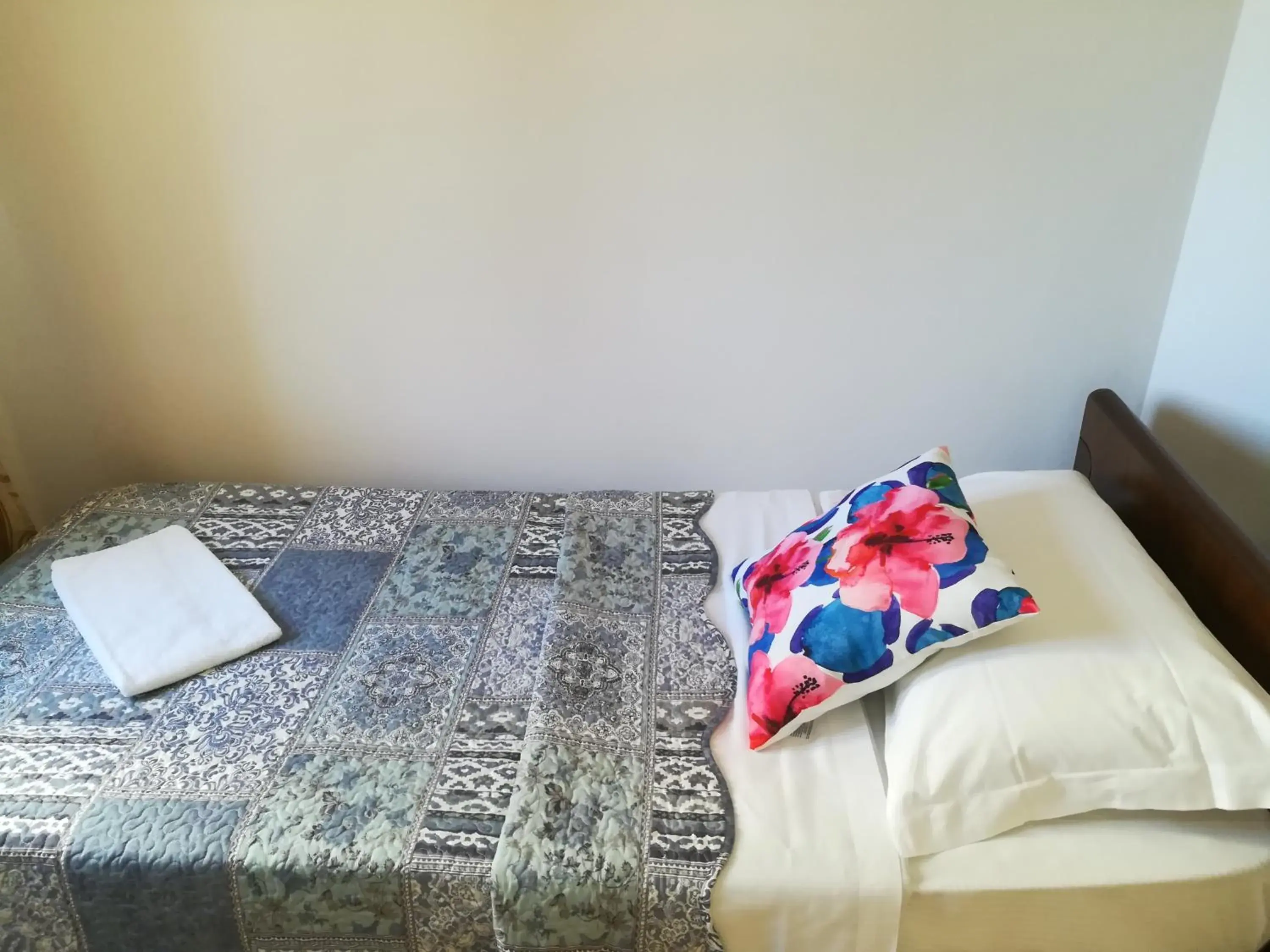 Bed in Venice Vacation House Bed in Venice Vacation House