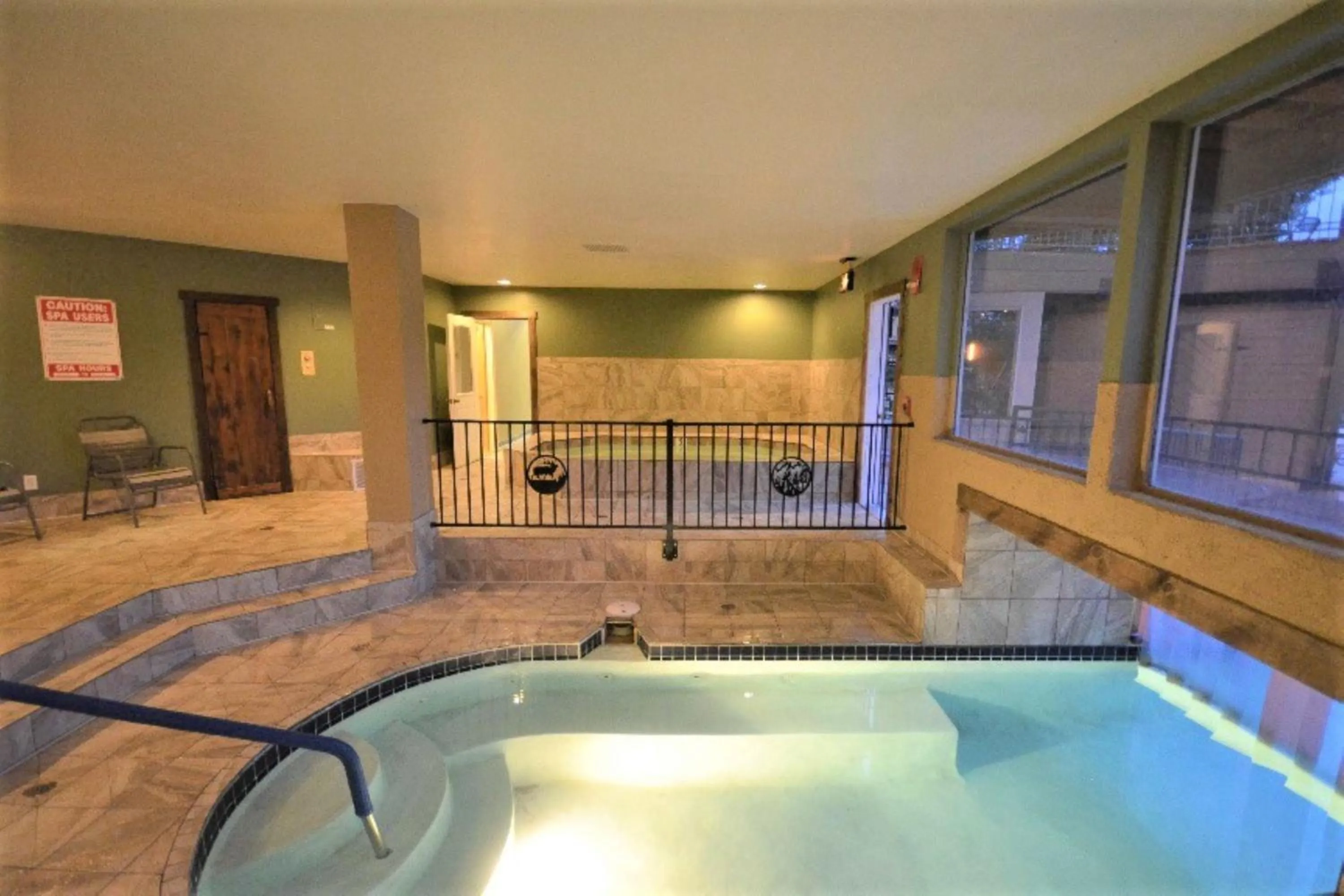 Hot Tub in The Inn at Silvercreek