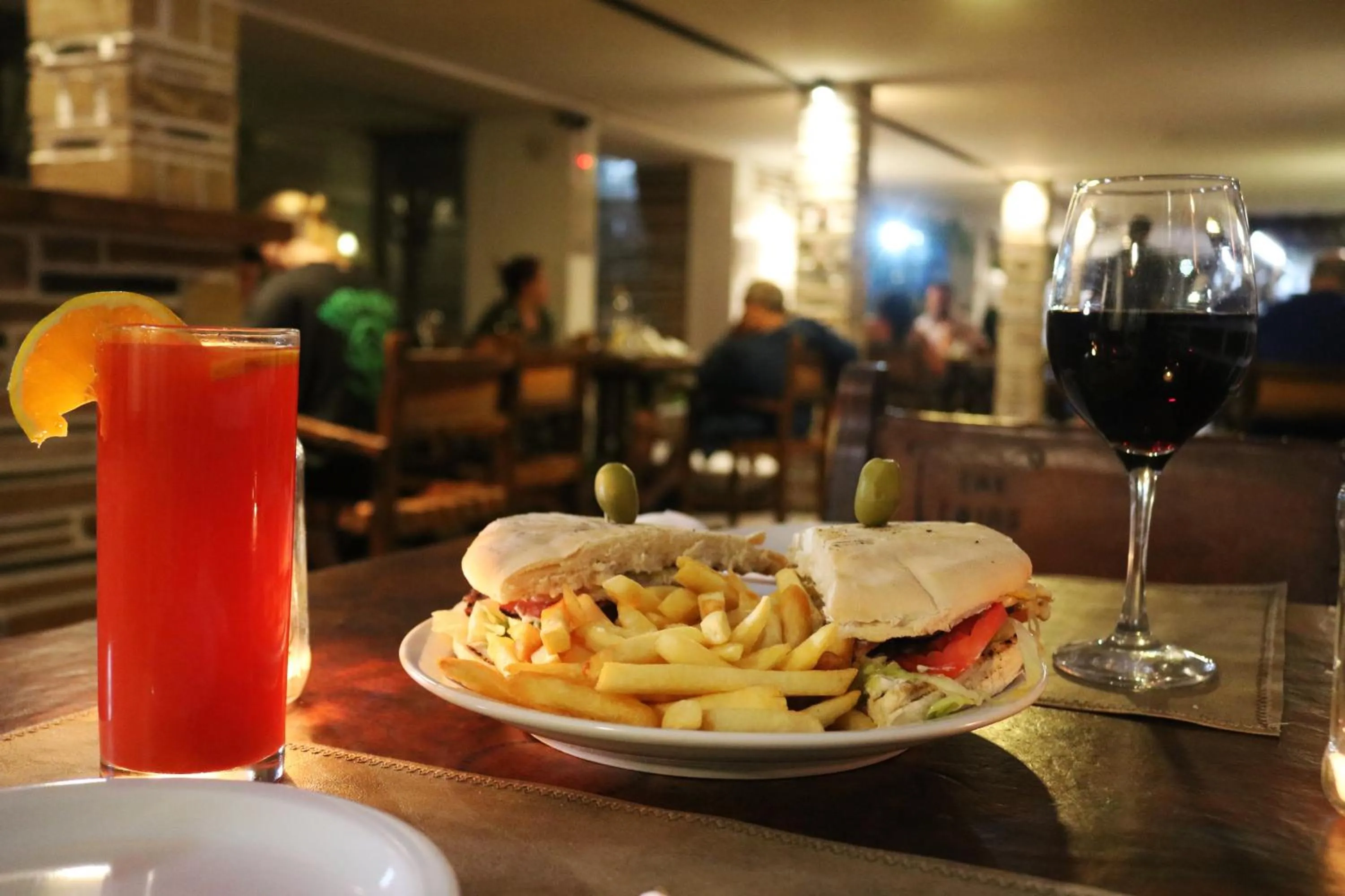 Restaurant/places to eat in Gran Hotel Las Lajas