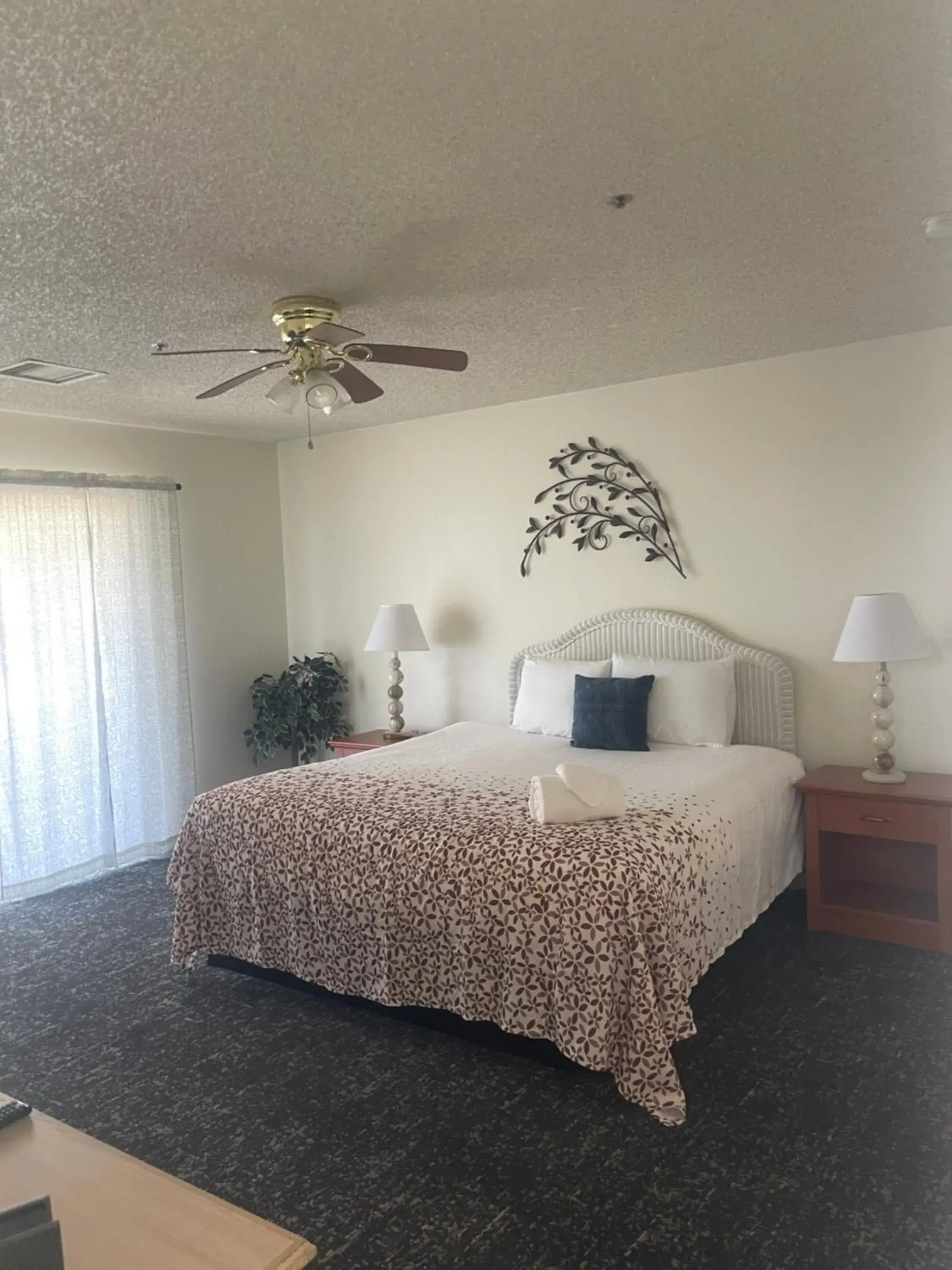 Bed in Miracle Springs Resort and Spa Bed in Miracle Springs Resort and Spa