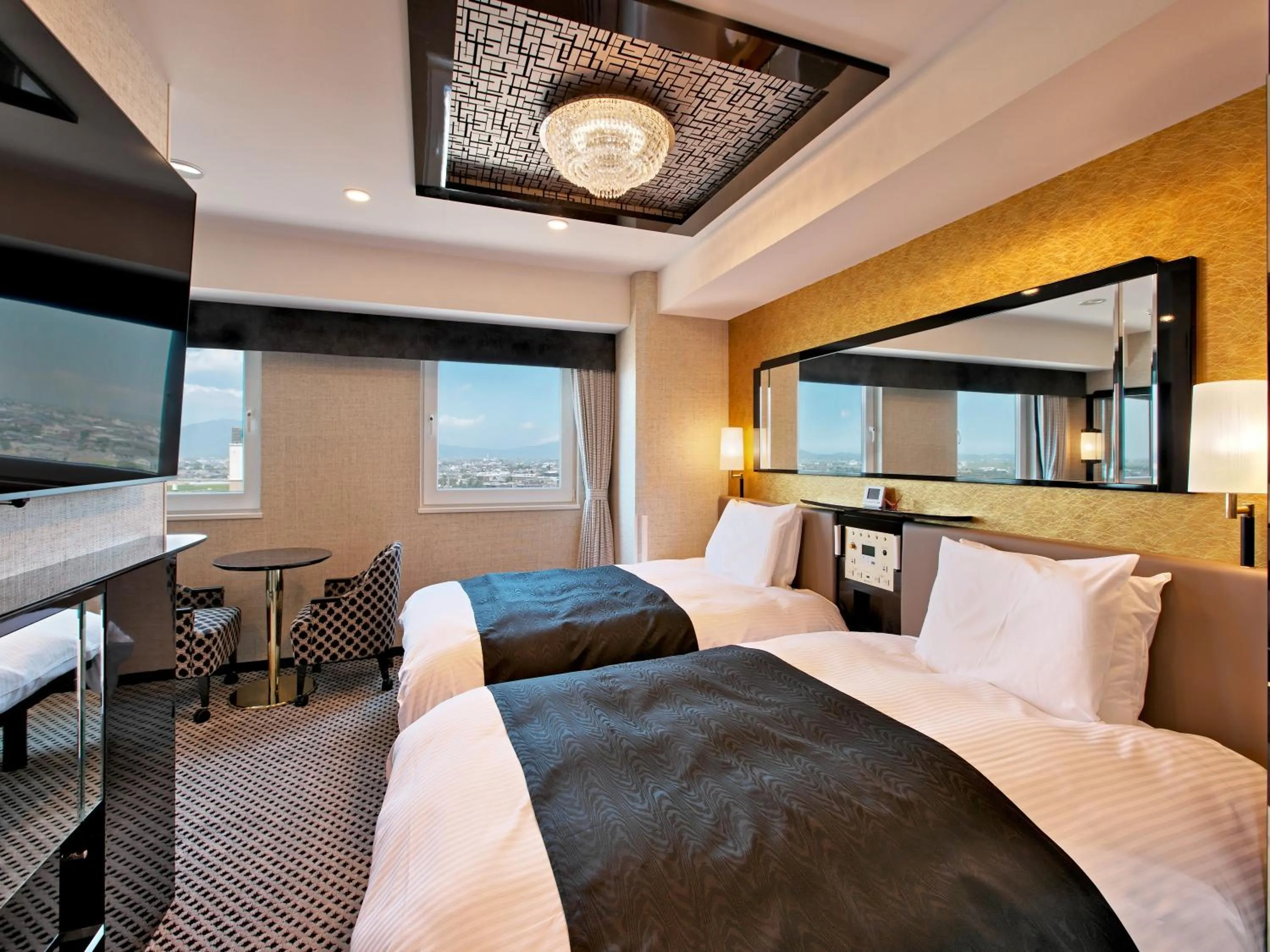 Photo of the whole room, Bed in APA Hotel Niigata Tsubamesanjo Ekimae