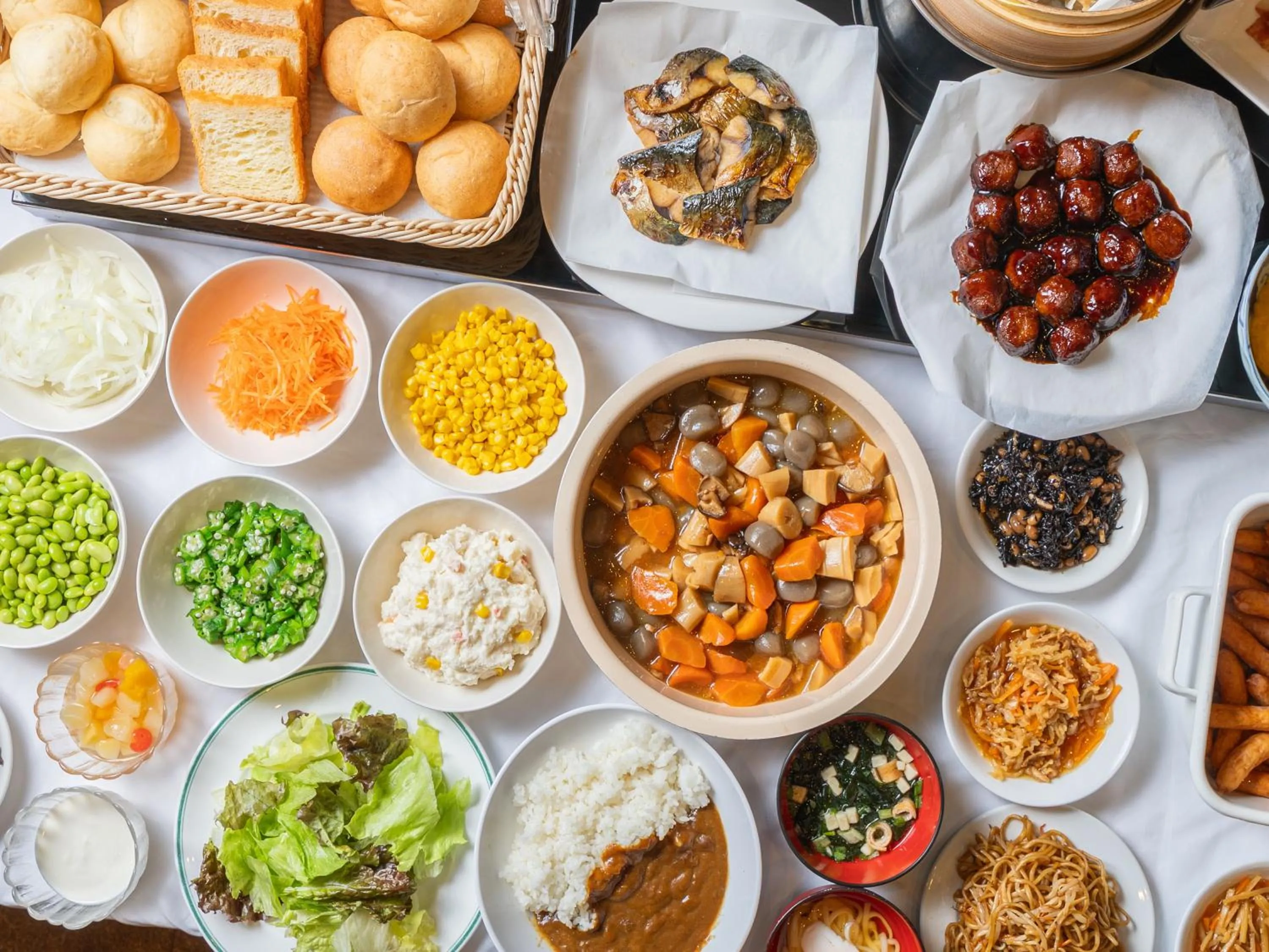 Buffet breakfast in APA Hotel Uozu Ekimae