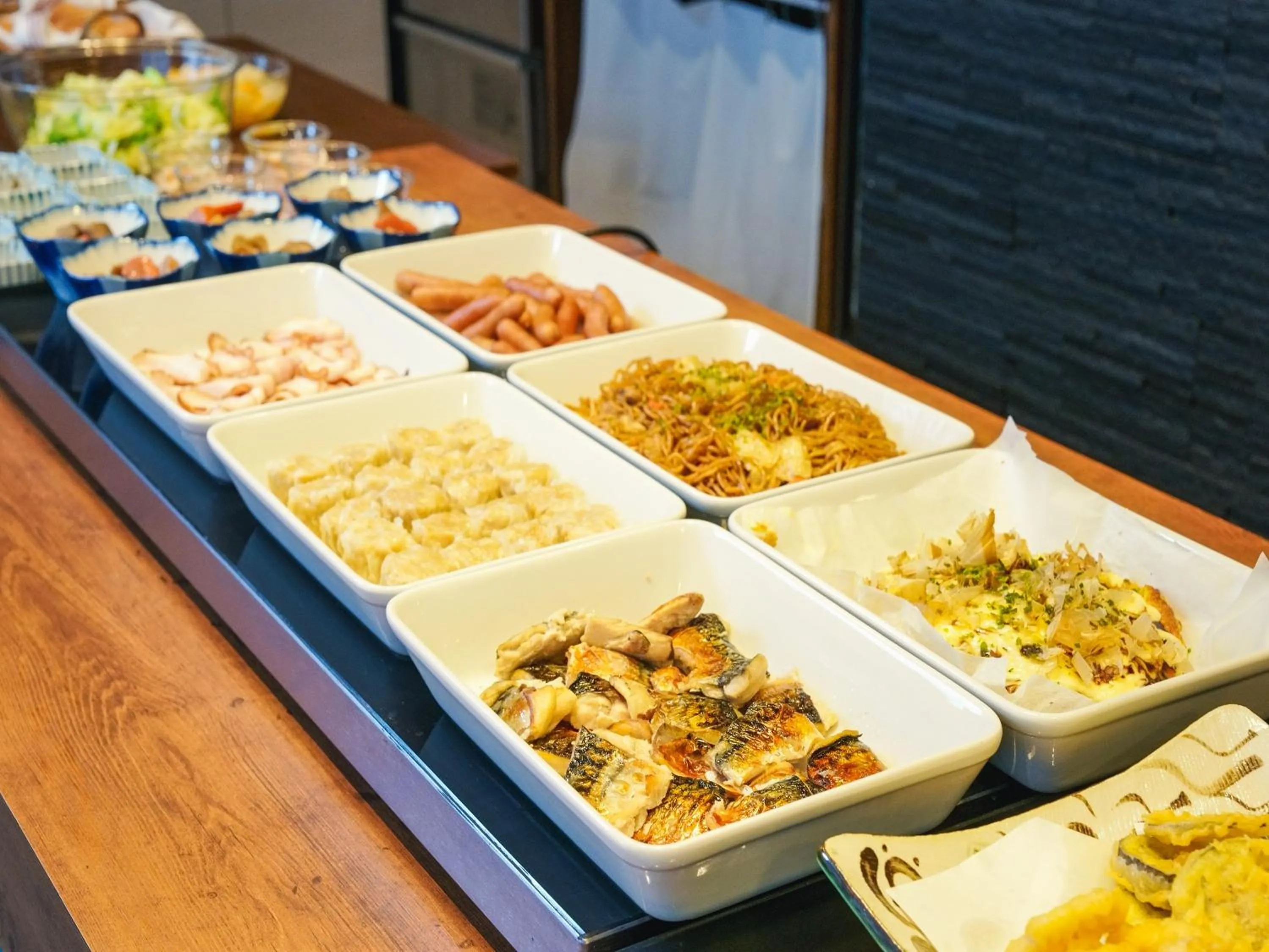 Restaurant/places to eat in APA Hotel Uozu Ekimae