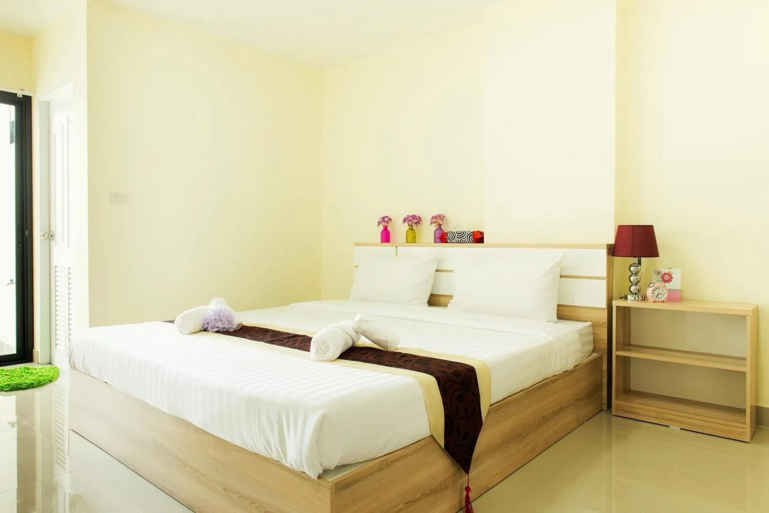 Bedroom, Bed in Be My Guest 36