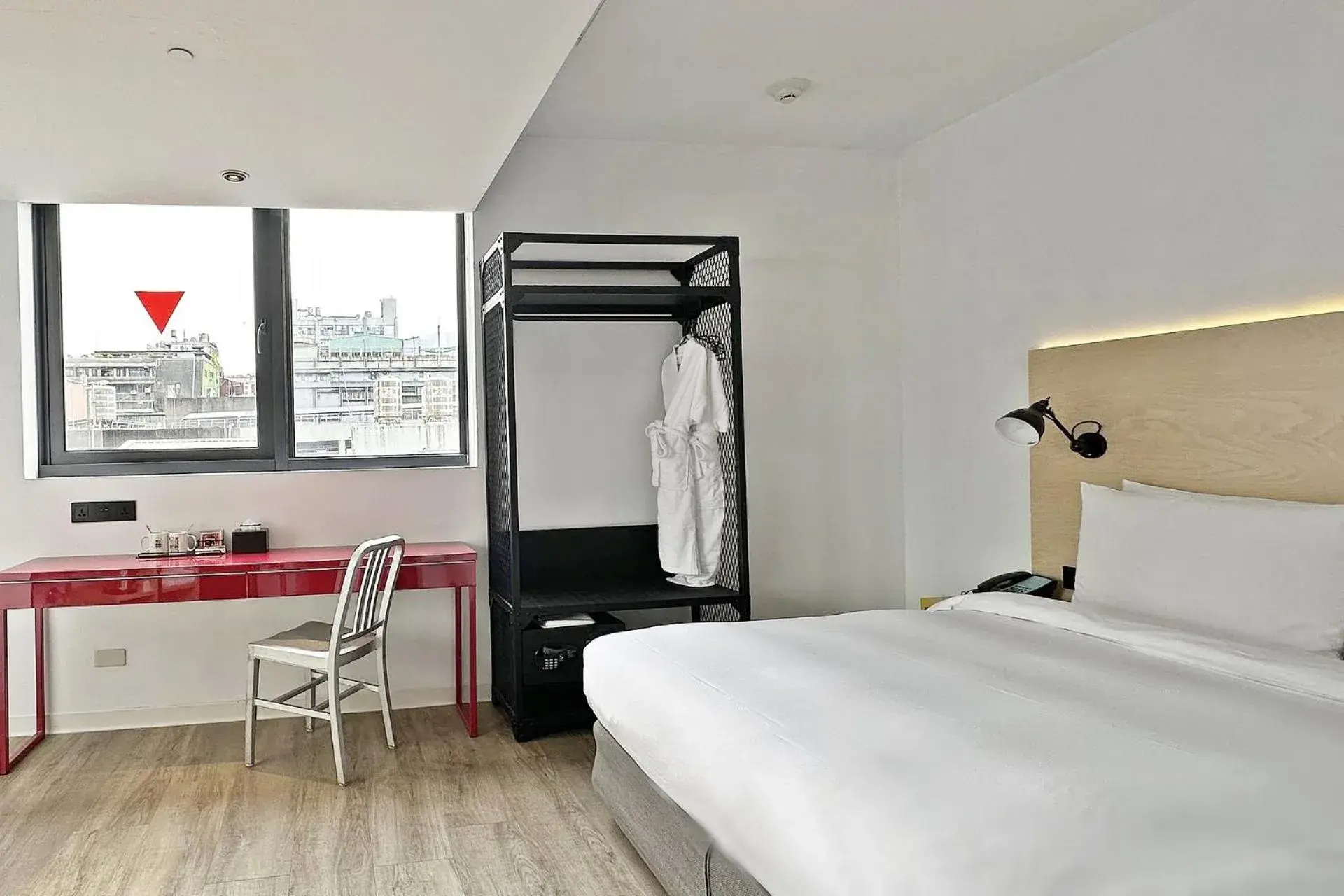 Photo of the whole room, Bed in amba Taipei Ximending Photo of the whole room, Bed in amba Taipei Ximending